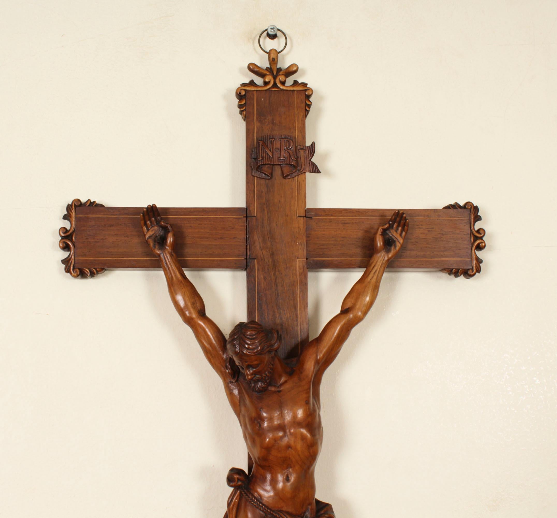 Mid-19th Century Antique 3ft French Patinated Walnut Corpus Christi Altar Cross 19th Century For Sale
