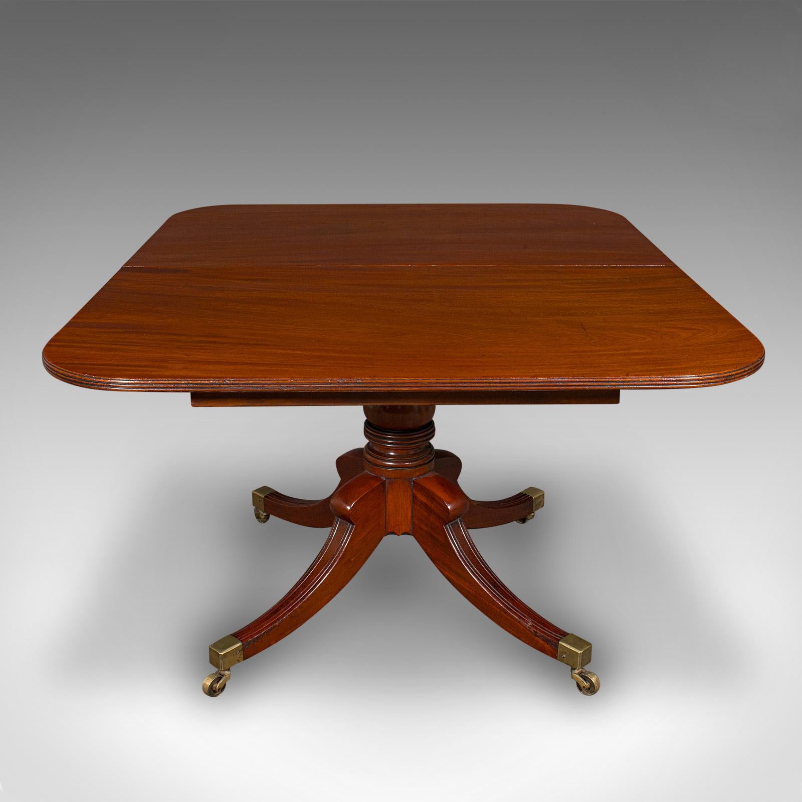 Early 19th Century Antique 4-6 Seat Extending Dining Table, English, Country House, Centre, Regency For Sale