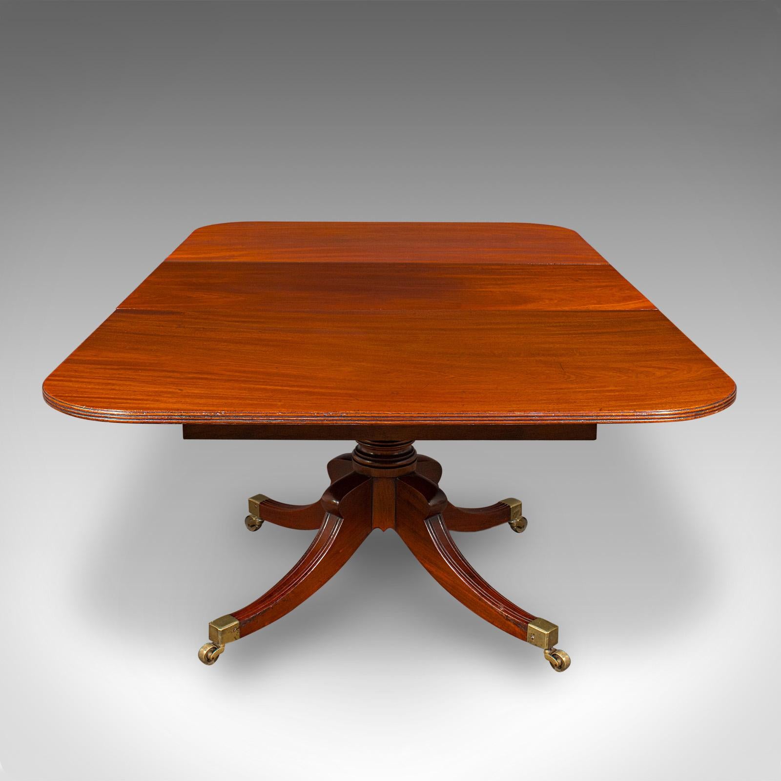 Antique 4-6 Seat Extending Dining Table, English, Country House, Centre, Regency For Sale 1