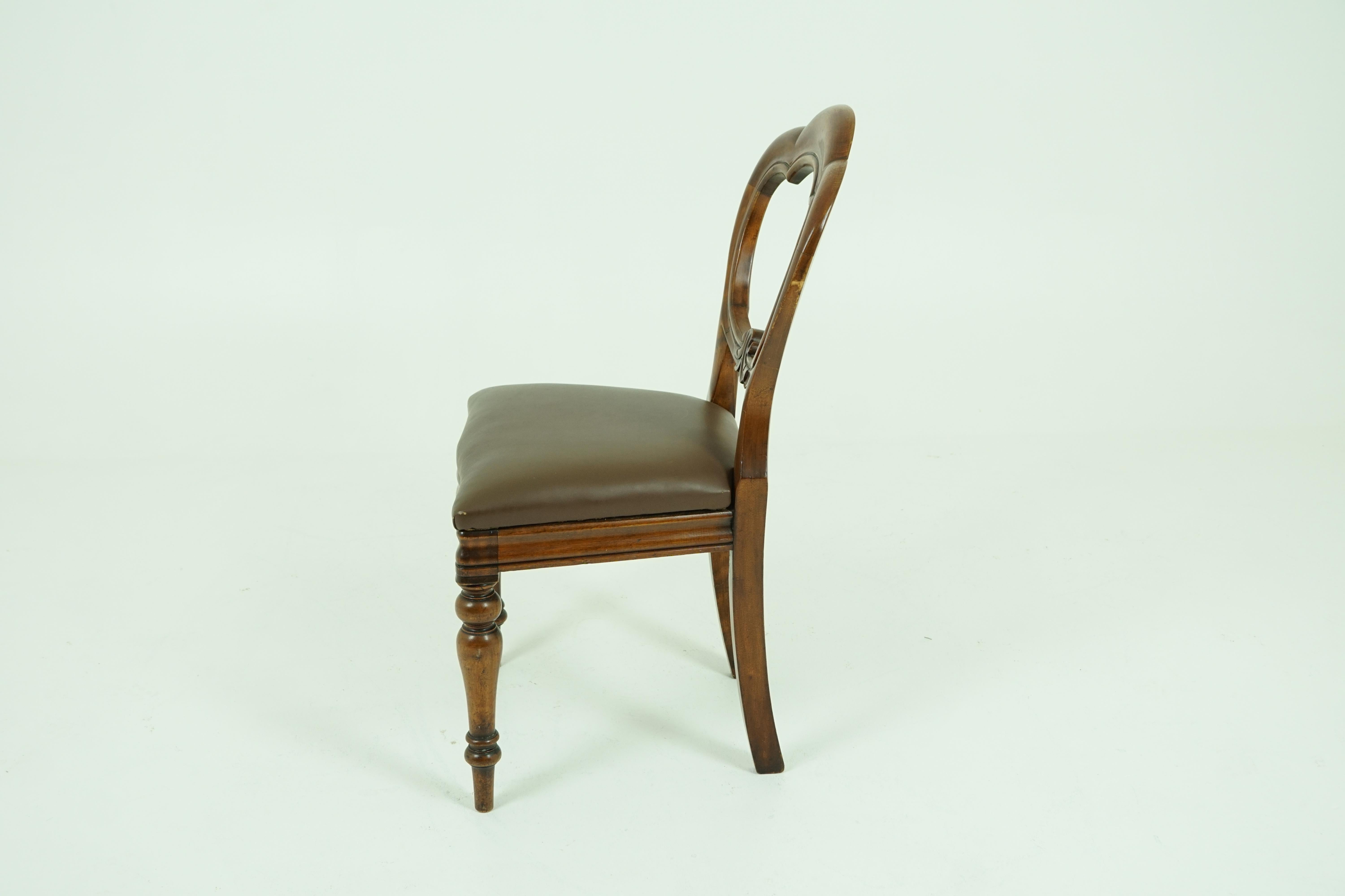 Antique 4 Balloon Back Dining Chairs, Antique Furniture, Scotland 1880, 1755 In Good Condition In Vancouver, BC