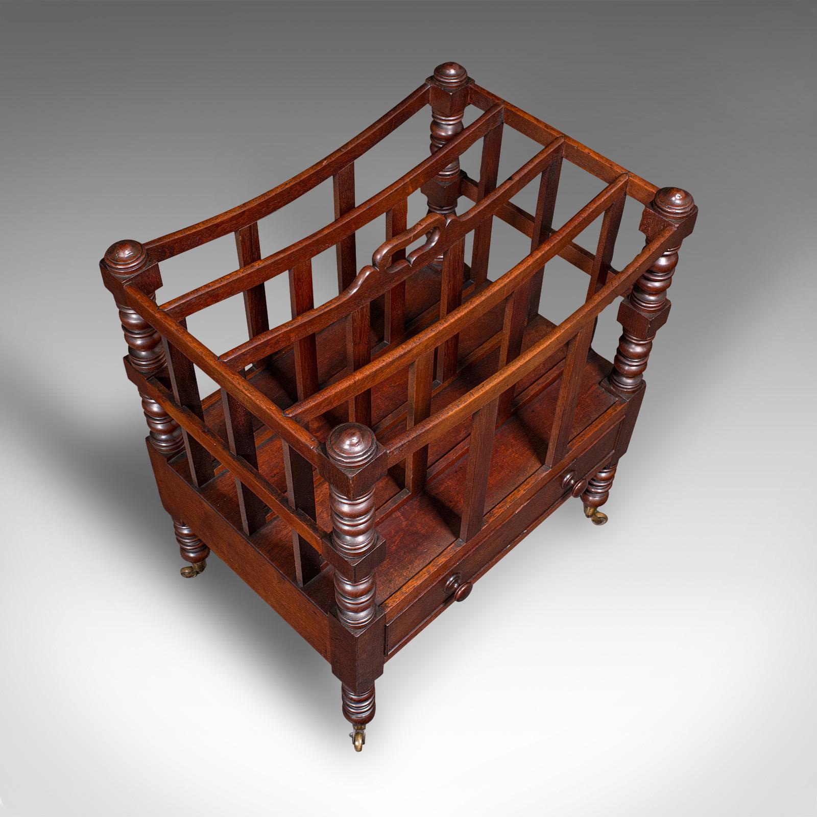 Legno Antico portagiornali e riviste a 4 scomparti di Canterbury, inglese, Regenza, 1820 in vendita