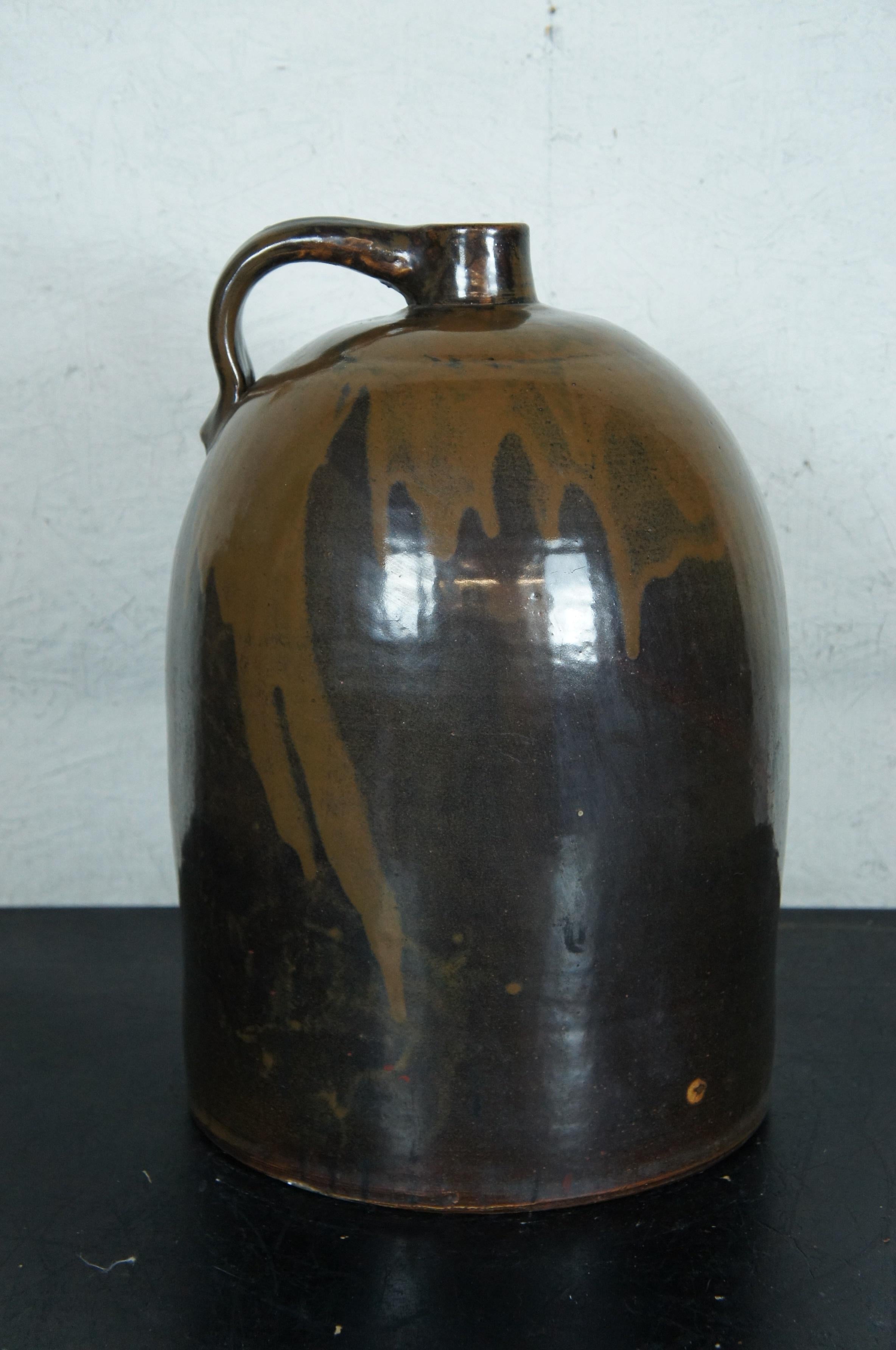 XX secolo Antica caraffa per whisky da 4 galloni in gres marrone con smaltatura a goccia Beehive 16