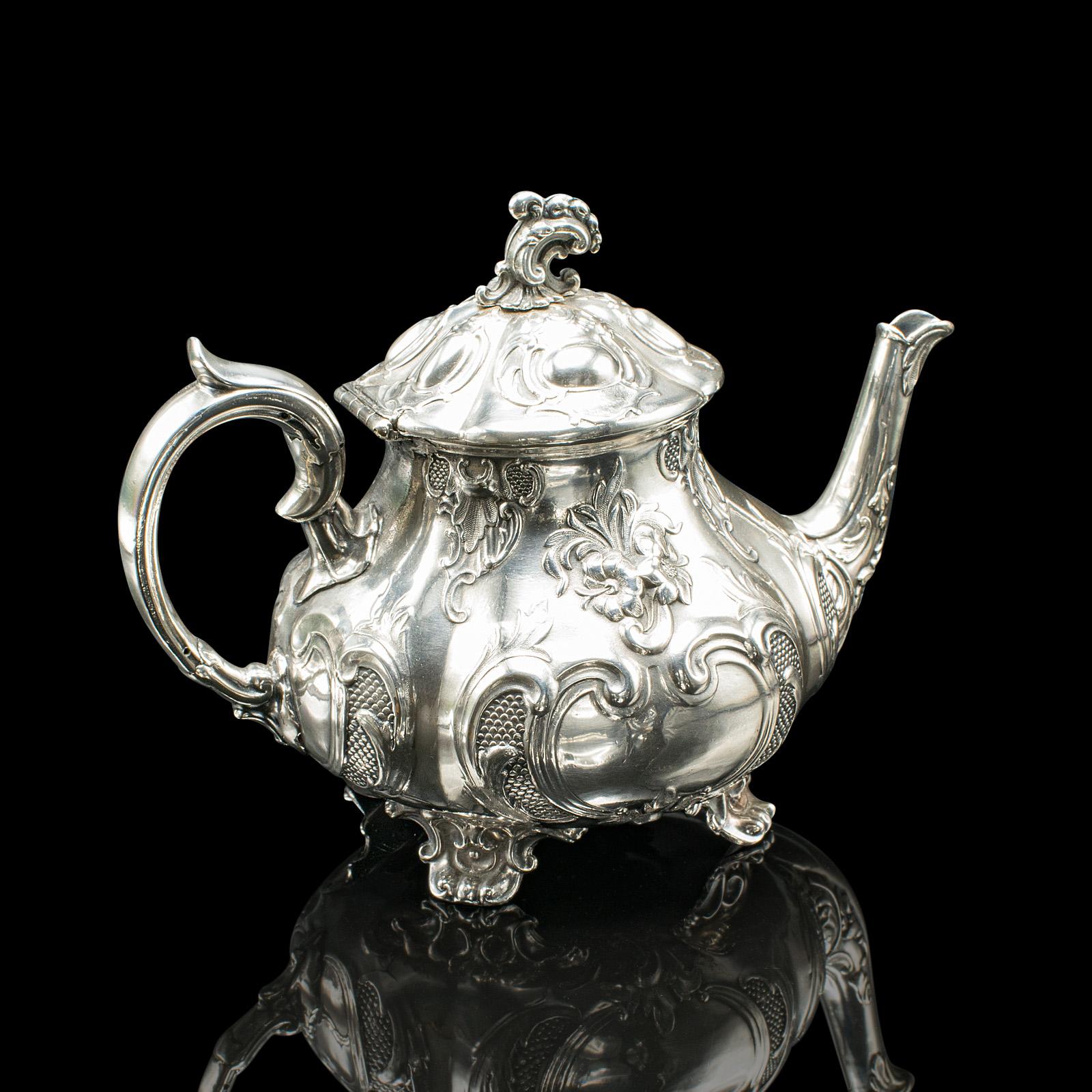 20ième siècle Service à thé 4 pièces ancien, anglais, en métal argenté, cafetière, édouardien, 1910 en vente