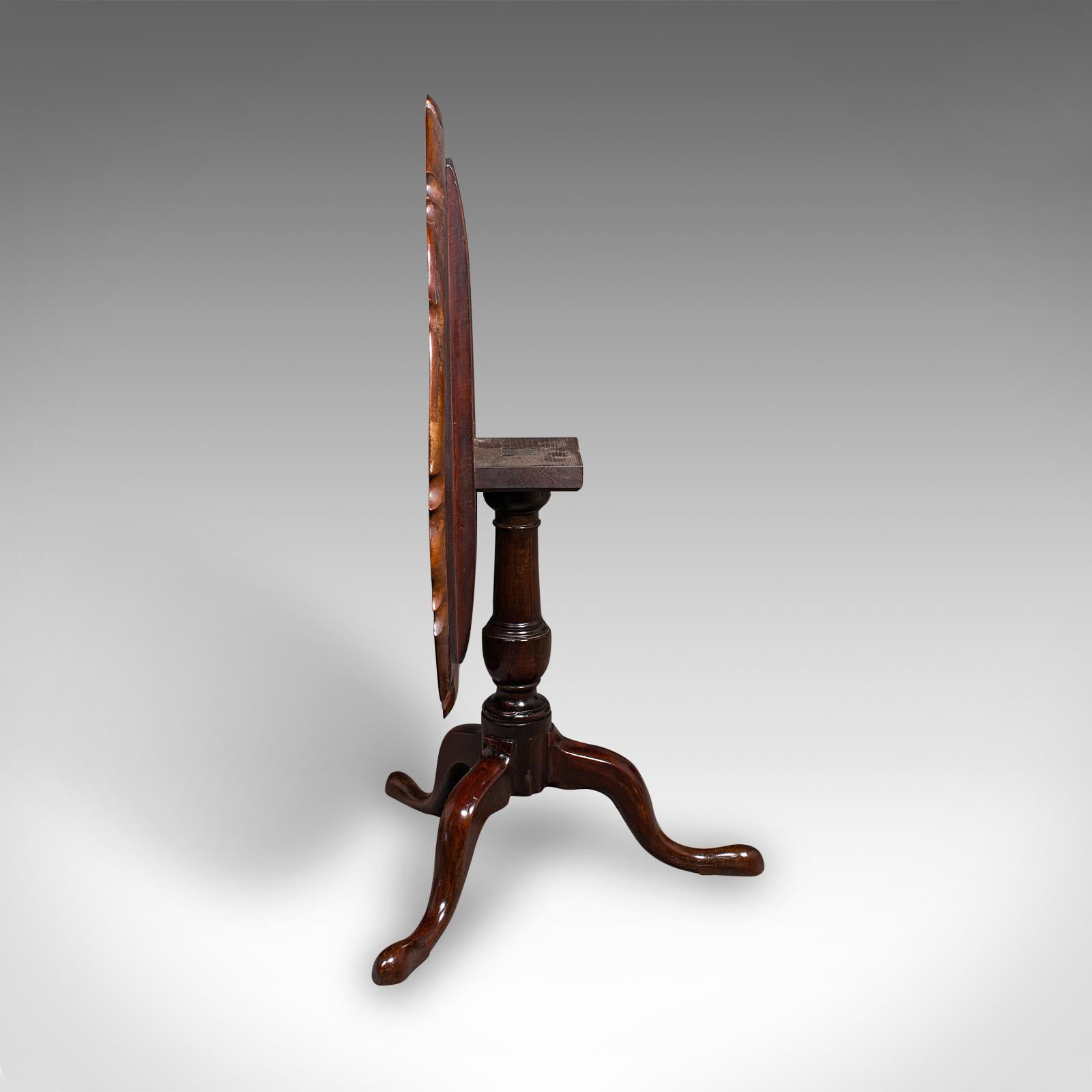 Antique 4 Seat Occasional Table, English, Walnut, Tilt Top, Pie Crust, Georgian For Sale 4