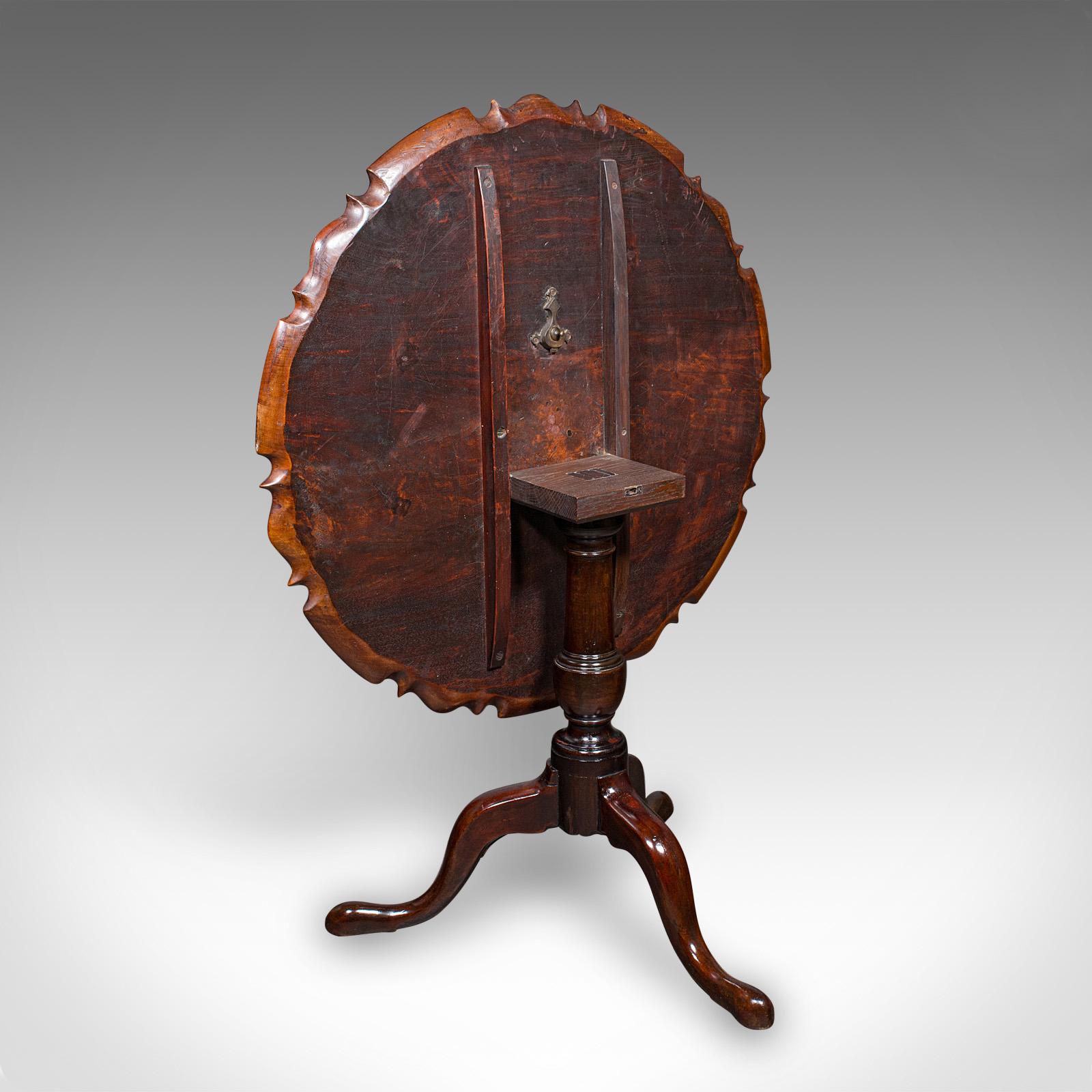 Antique 4 Seat Occasional Table, English, Walnut, Tilt Top, Pie Crust, Georgian For Sale 5