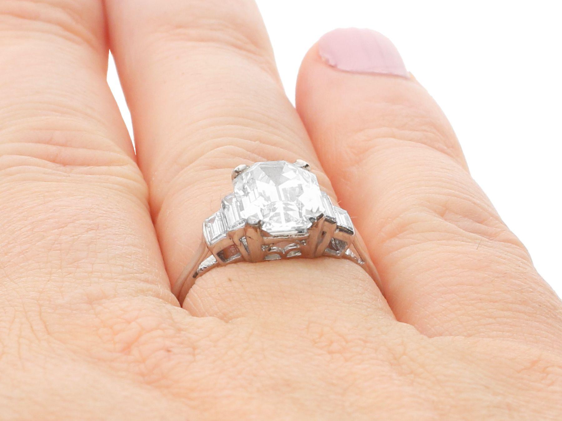 Art Deco 4.02 Carat Diamond and Platinum Solitaire Ring For Sale 10