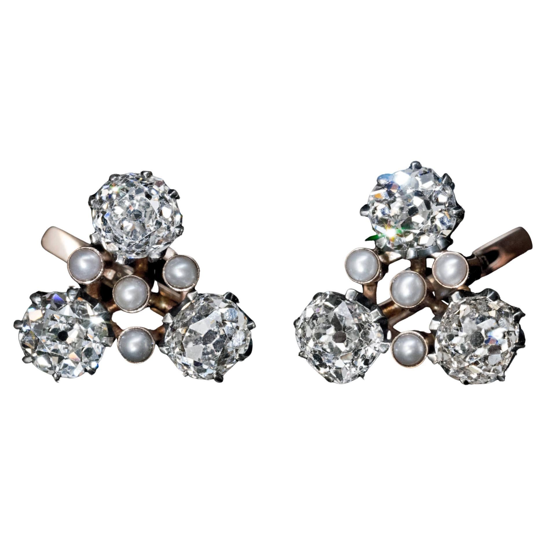 Antiquities 4.12 Ct Old Mine Diamond Cut Pearl Earrings (Boucles d'oreilles en perles)