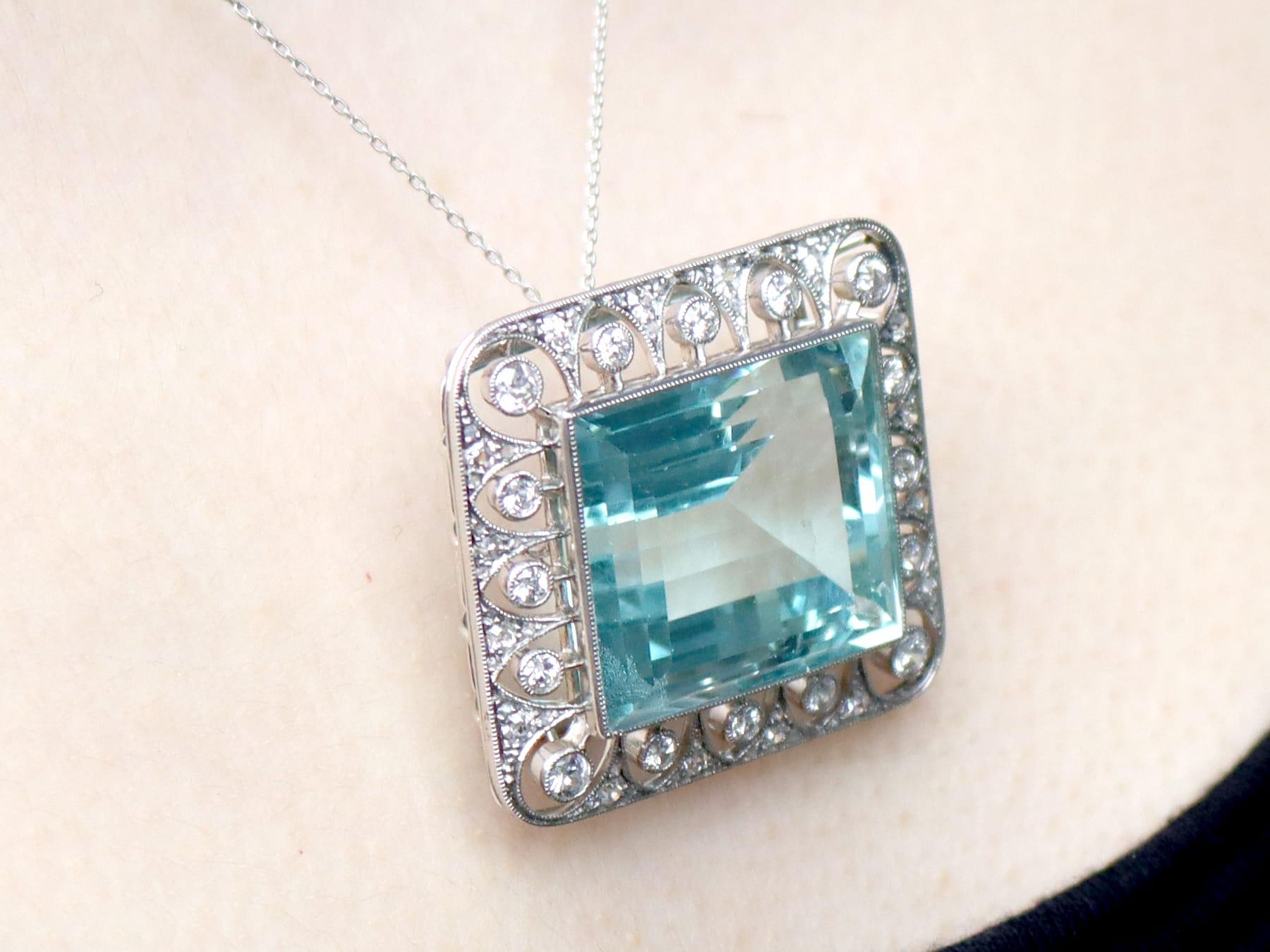 Antique 42.24Ct Aquamarine, 1.62Ct Diamond and Platinum Brooch / Pendant For Sale 8