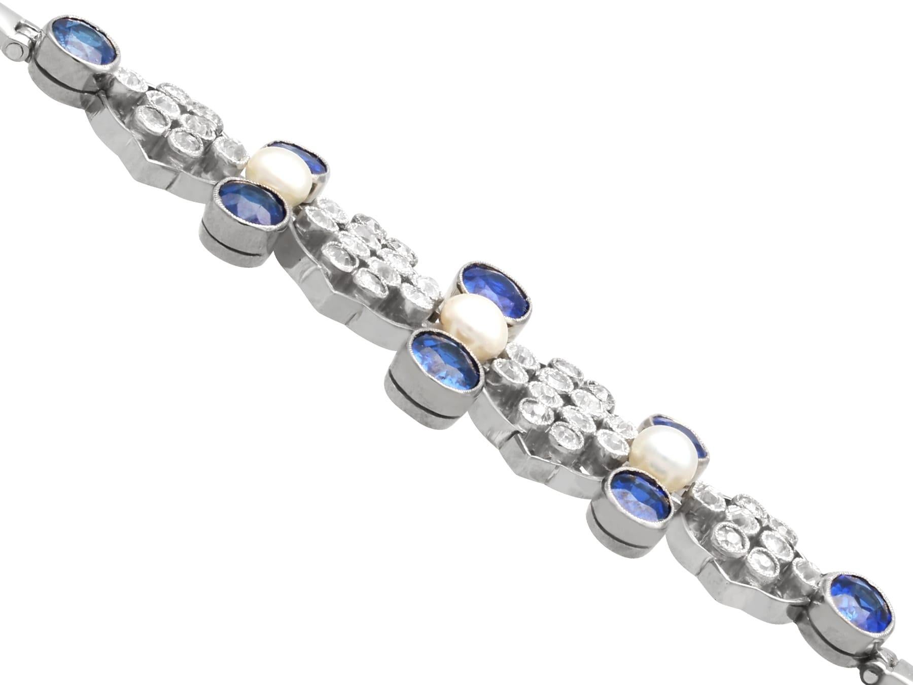 Bracelet en platine avec saphirs de 4,23 carats, diamants de 1,51 carat et perles, c. 1935 Unisexe en vente