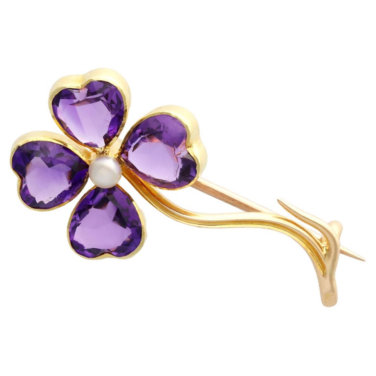 Antique 4.25 Carat Amethyst and Pearl 15k Yellow Gold Four-Leaf Clover Brooch For Sale