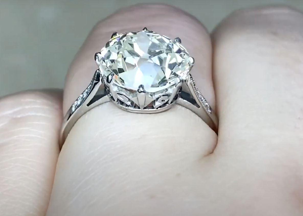 Antique 4.25ct Old Euro-cut Diamond Engagement Ring, VS1 Clarity, Platinum For Sale 1