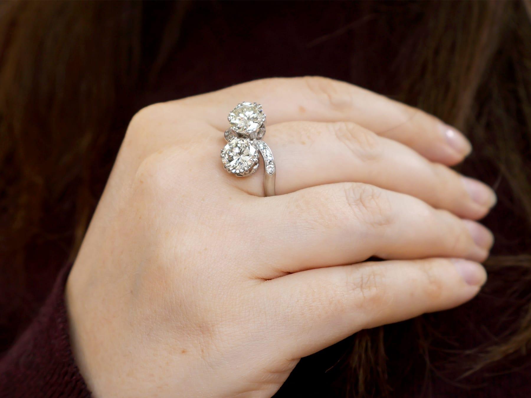 Antico anello a tortiglione in platino e diamanti da 4,27 carati Circa 1930 In condizioni ottime in vendita a Jesmond, Newcastle Upon Tyne