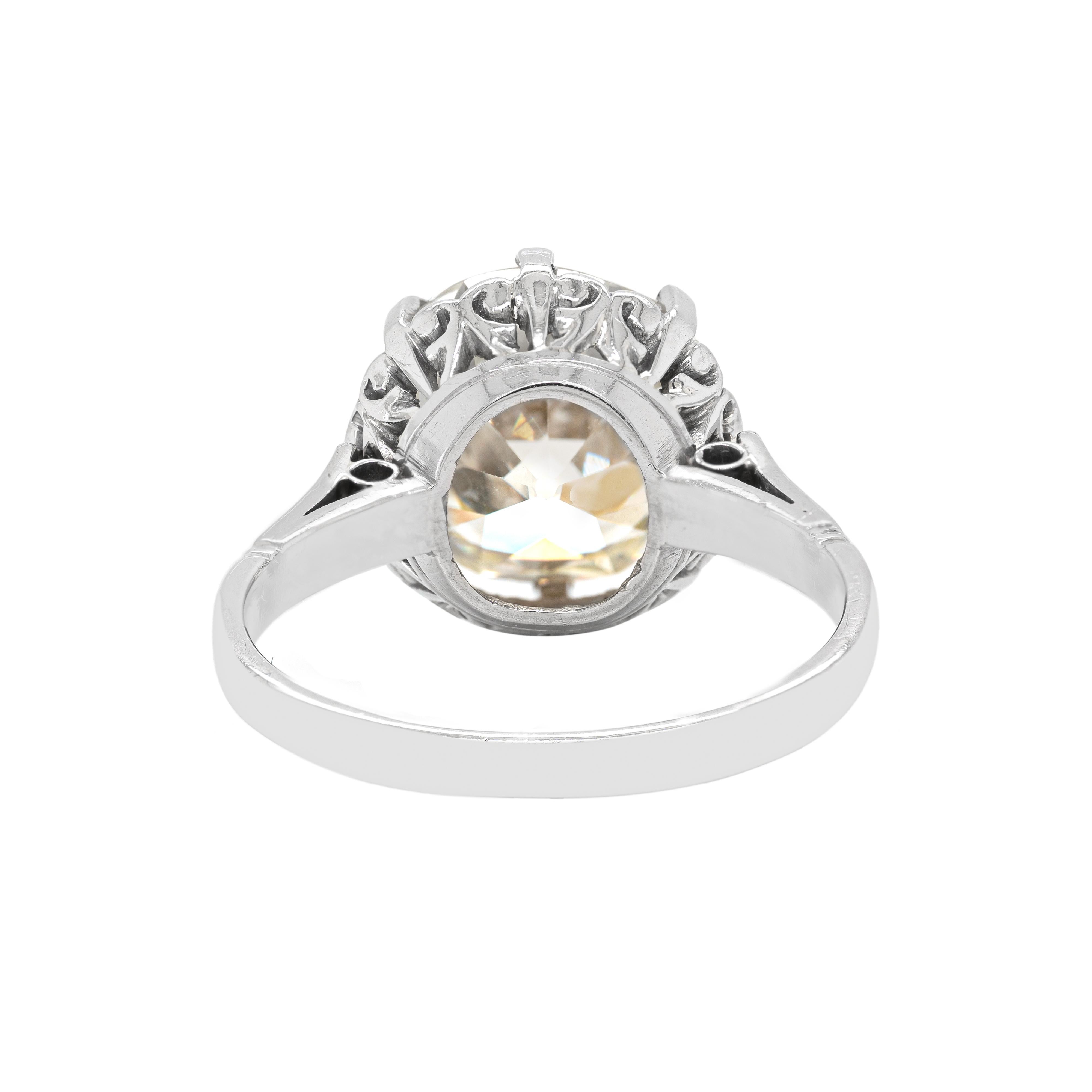 Antiker Verlobungsring aus Platin mit 4,29 Karat Diamant im alteuropäischen Schliff, ca. 1920er Jahre (Edwardian)