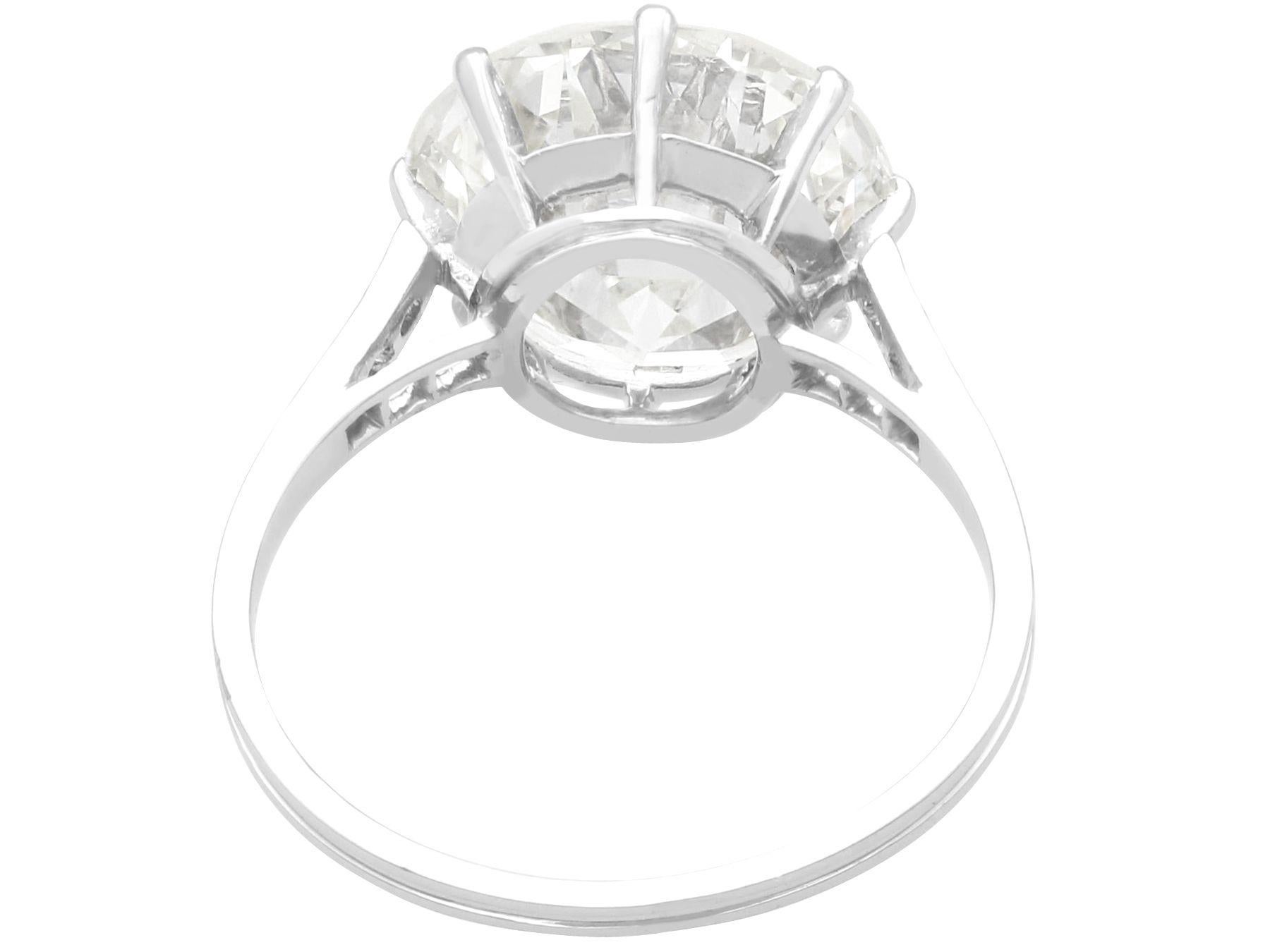 Women's or Men's Antique 4.33 Carat Diamond and Platinum Solitaire Engagement Ring For Sale