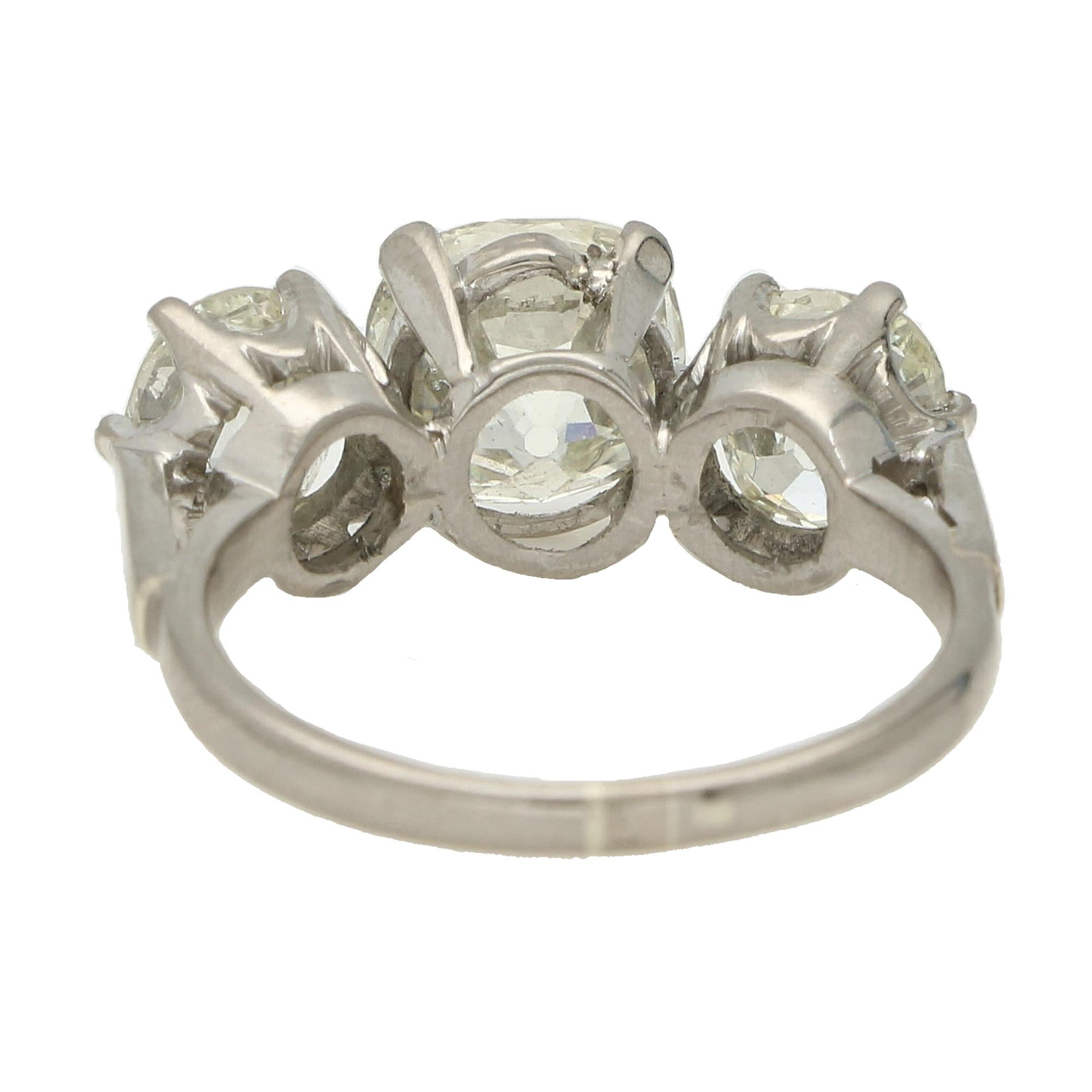 Antique 4.33ct Old Mine Cut Diamond Three Stone Ring in 18k White Gold In condizioni ottime in vendita a London, GB