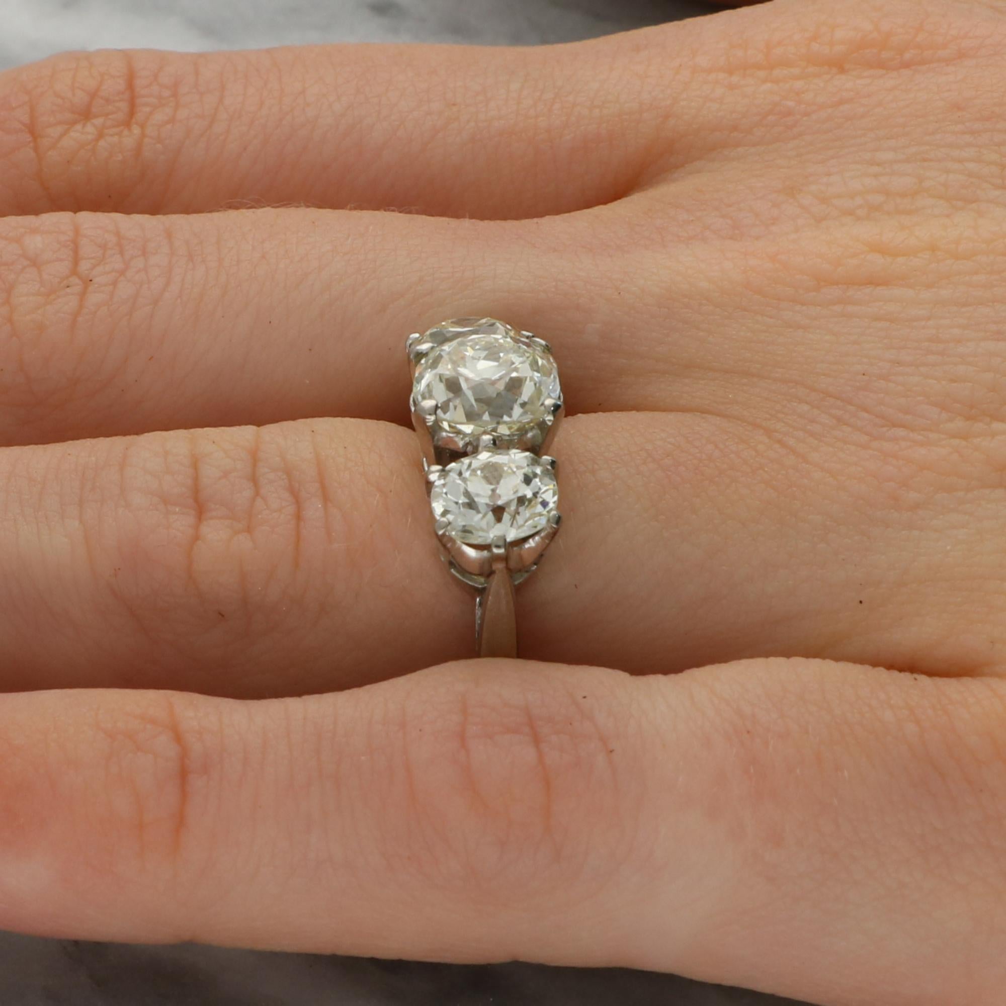 Antique 4.33ct Old Mine Cut Diamond Three Stone Ring in 18k White Gold in vendita 1