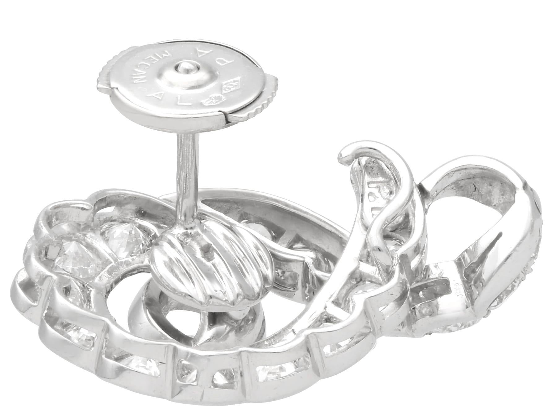 Boucles d'oreilles anciennes en platine et diamants de 4,35 carats, c. 1935 Unisexe en vente