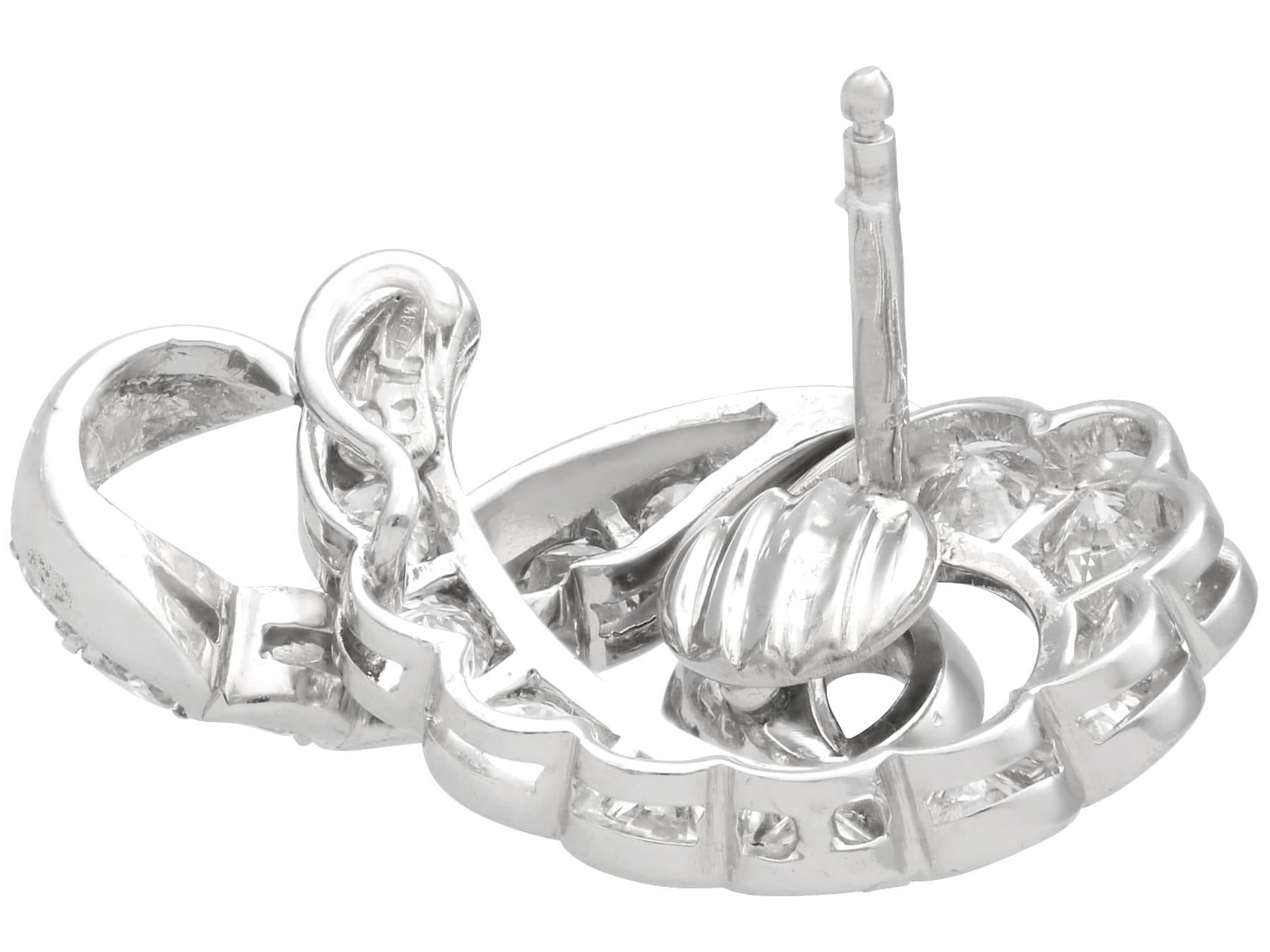 Boucles d'oreilles anciennes en platine et diamants de 4,35 carats, c. 1935 en vente 1