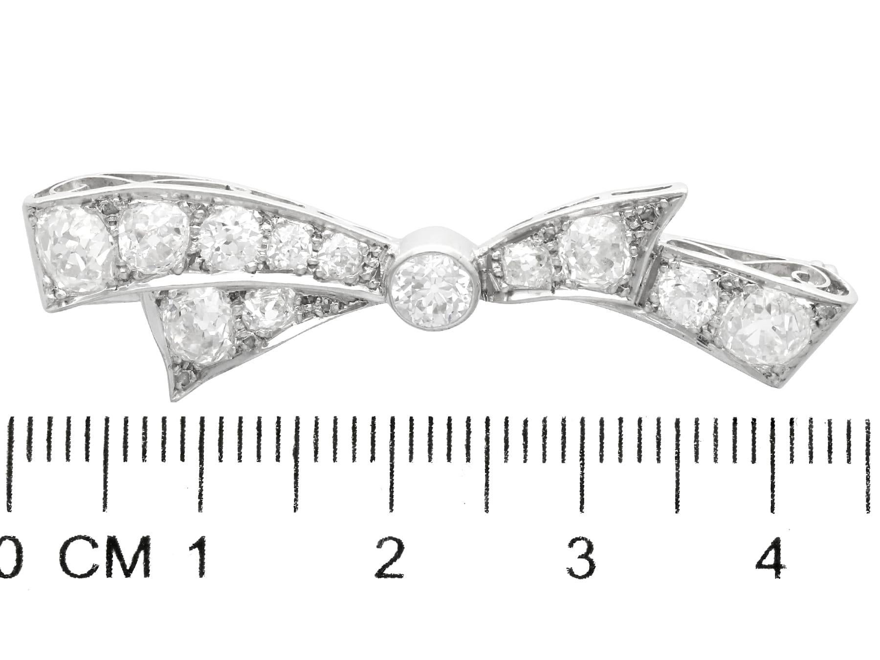 Antique 4.45ct Diamond and Platinum Bow Brooch For Sale 2