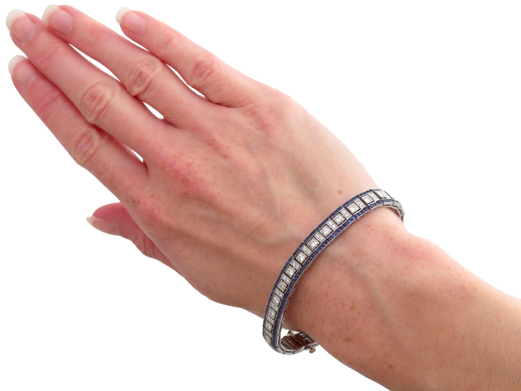 Bracelet ancien 4.48 Carat Sapphire 4.35 Carat Diamond Platinum Line Circa 1920 en vente 13