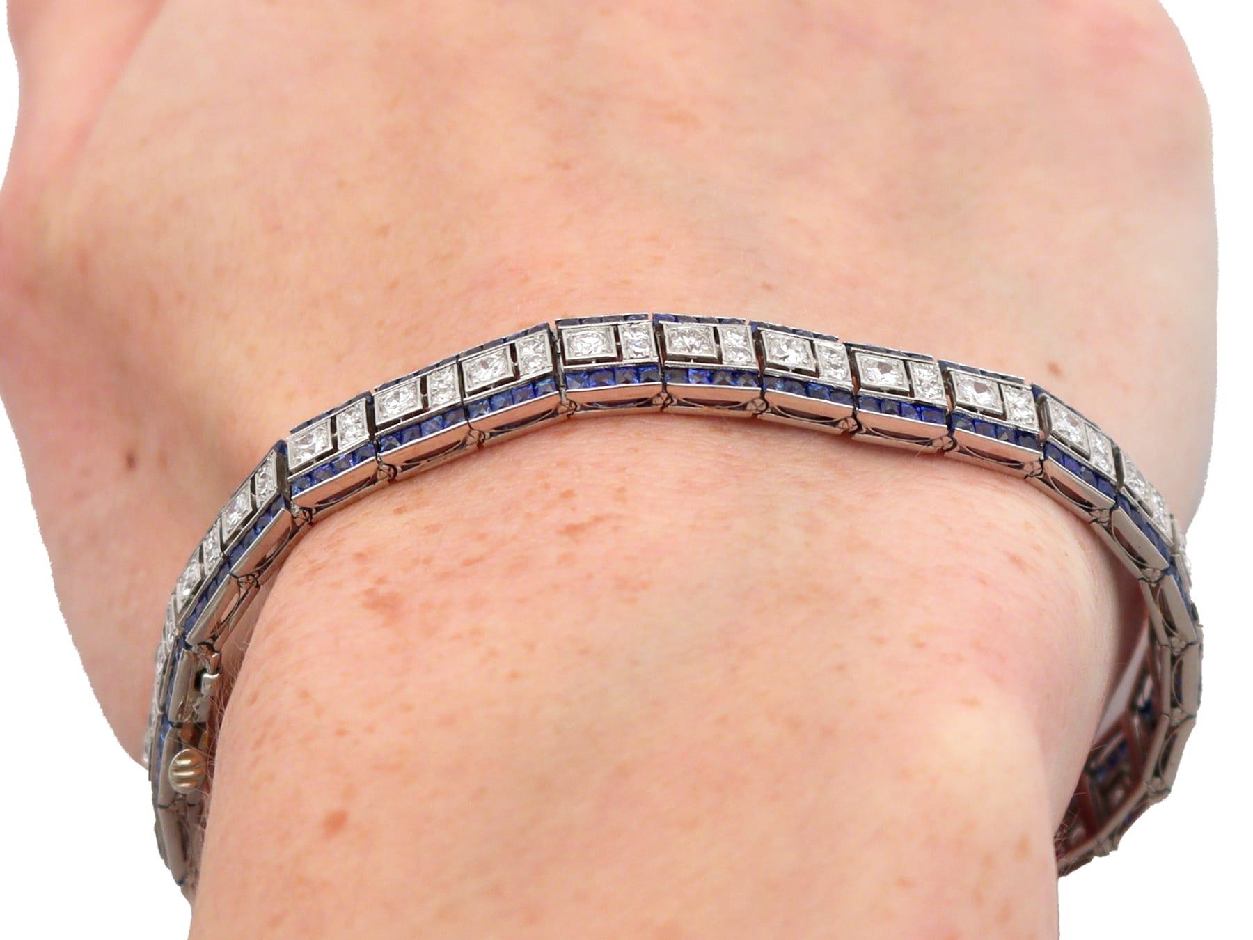 Bracelet ancien 4.48 Carat Sapphire 4.35 Carat Diamond Platinum Line Circa 1920 en vente 14