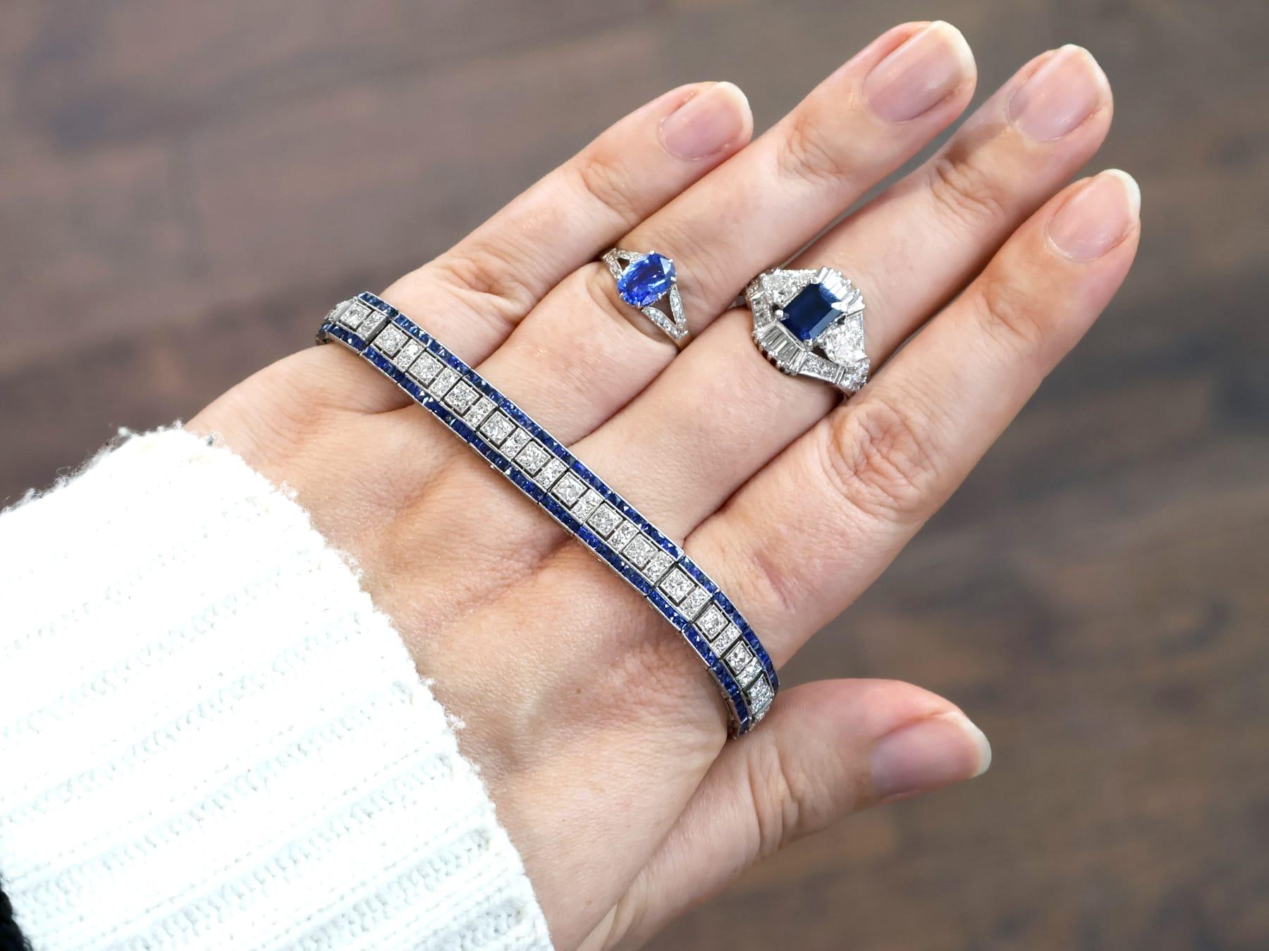 Bracelet ancien 4.48 Carat Sapphire 4.35 Carat Diamond Platinum Line Circa 1920 Unisexe en vente