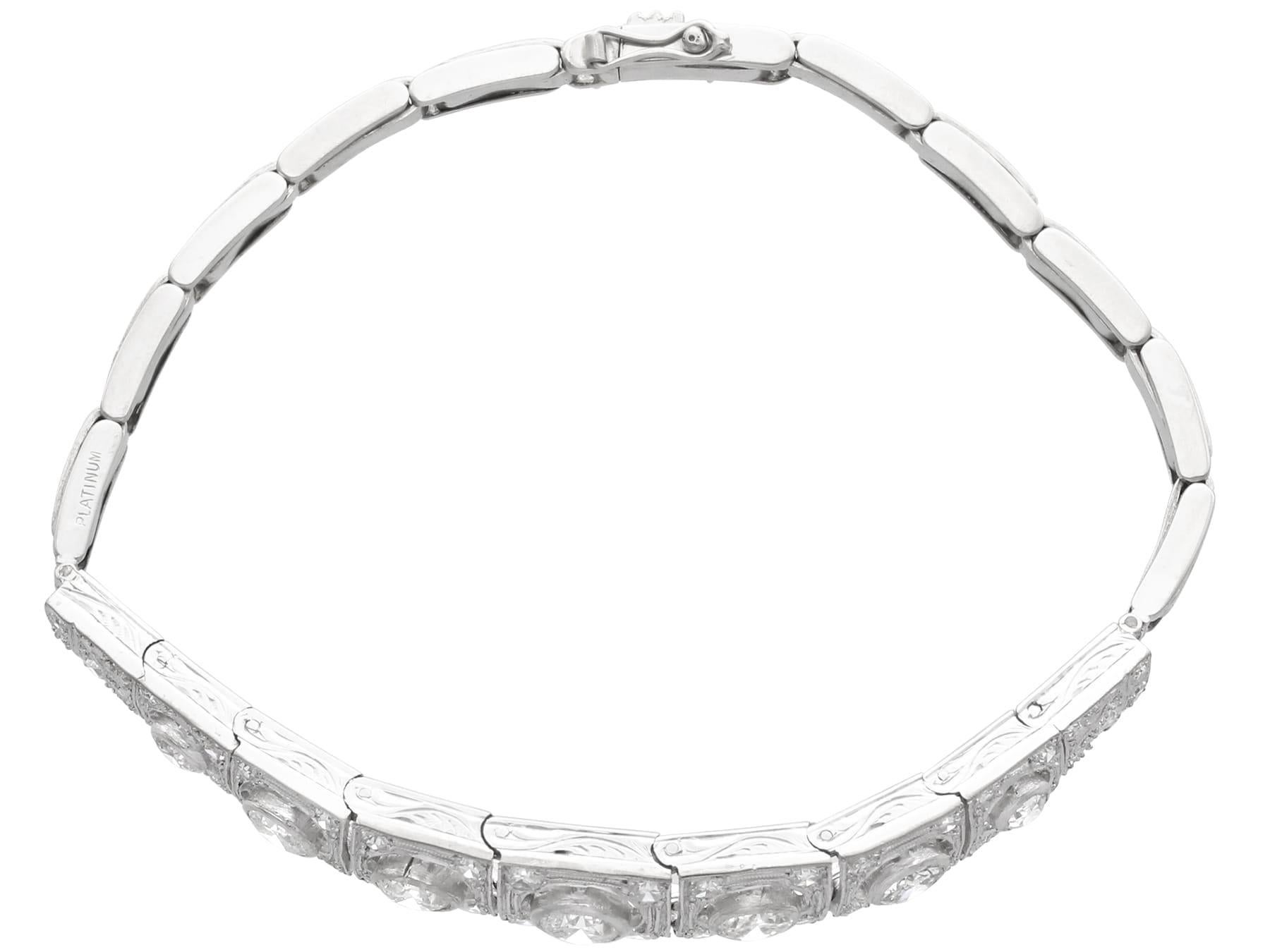 Antique 4.51 Carat Diamond, 18k White Gold and Platinum Bracelet Circa 1930 In Excellent Condition For Sale In Jesmond, Newcastle Upon Tyne