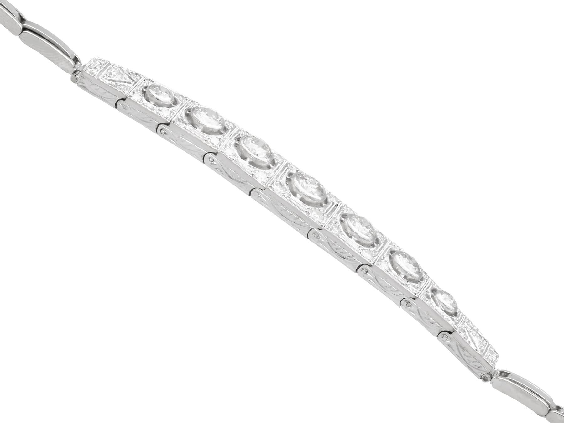 Antique 4.51 Carat Diamond, 18k White Gold and Platinum Bracelet Circa 1930 For Sale 1