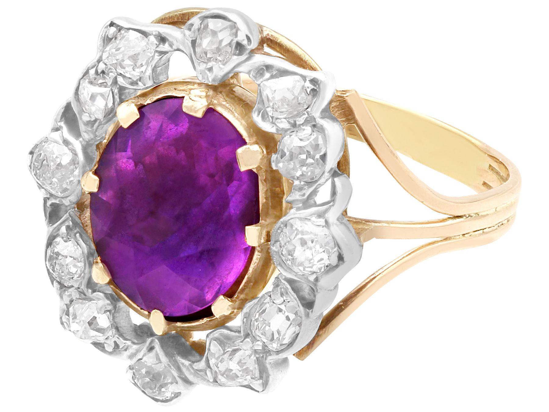 Antique 4.52 carat Amethyst and 0.98 carat Diamond 14K Yellow Gold Cluster Ring (Ovalschliff) im Angebot