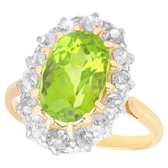 Antiker antiker Gelbgold-Clusterring mit 4,67 Karat Peridot und 0,89 Karat Diamant