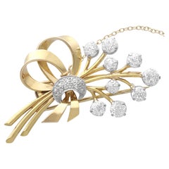 Antiguo broche de diamantes de 4,72 quilates y oro amarillo de 18 quilates Circa 1935
