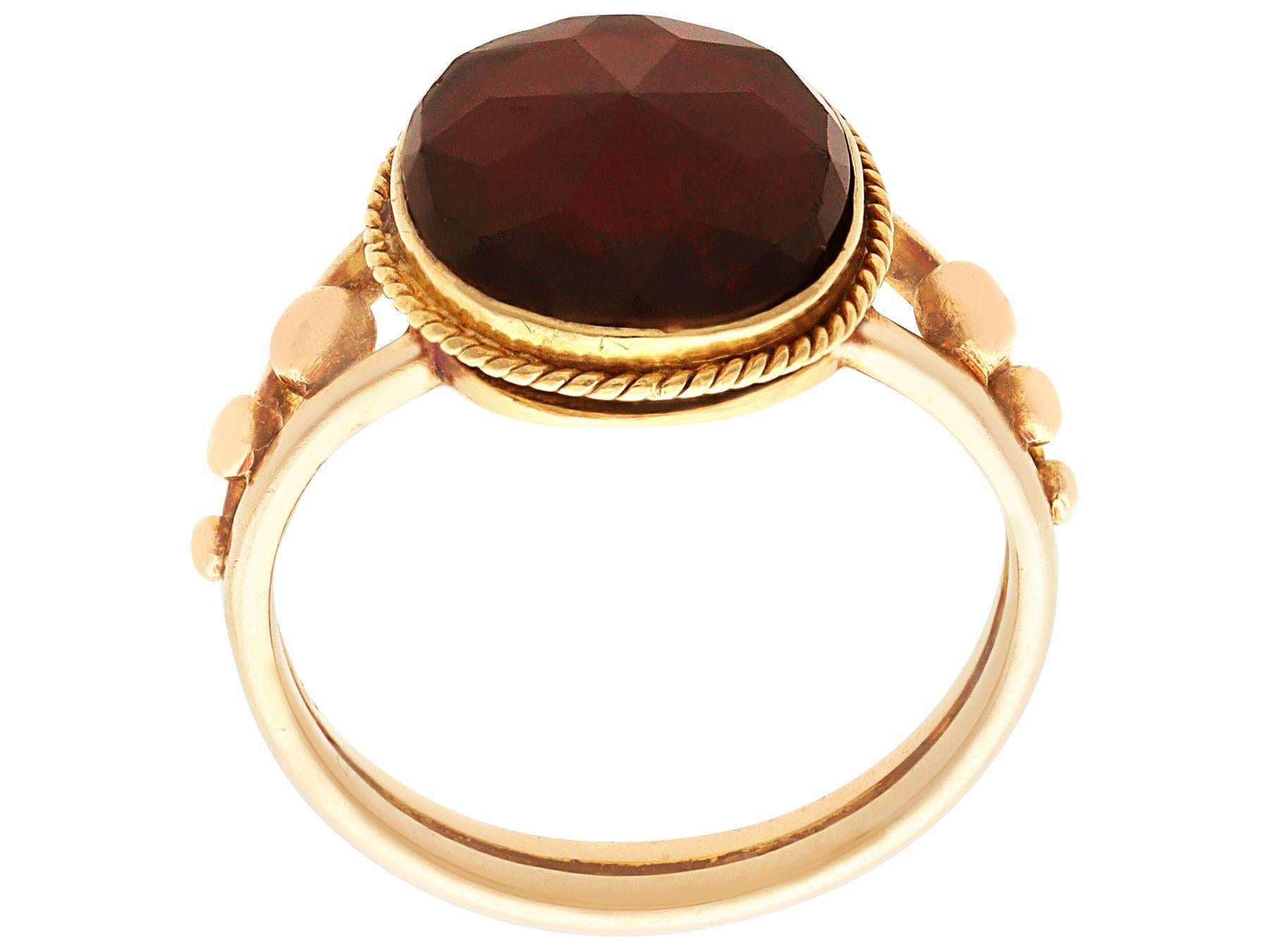 Antique Victorian 4.75 Carat Garnet and Yellow Gold Cocktail Ring In Excellent Condition For Sale In Jesmond, Newcastle Upon Tyne