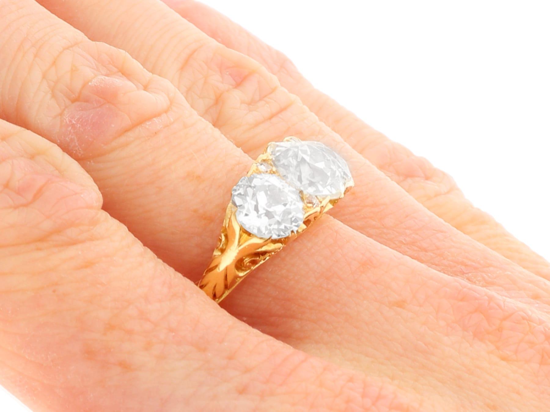Antique 4.76 Carat Diamond and 18k Yellow Gold Trilogy Ring Circa 1900 For Sale 5