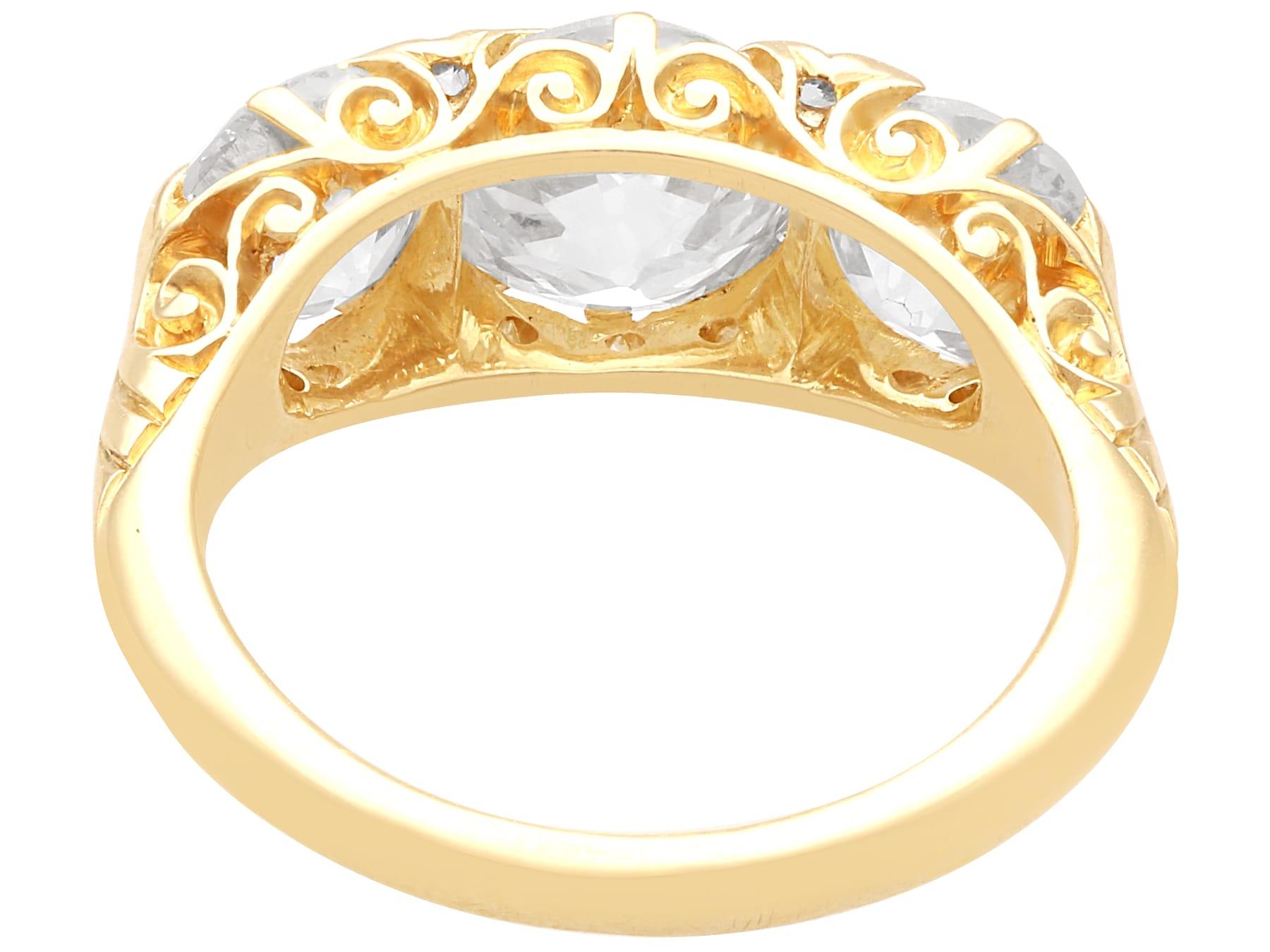 Antique 4.76 Carat Diamond and 18k Yellow Gold Trilogy Ring Circa 1900 For Sale 2