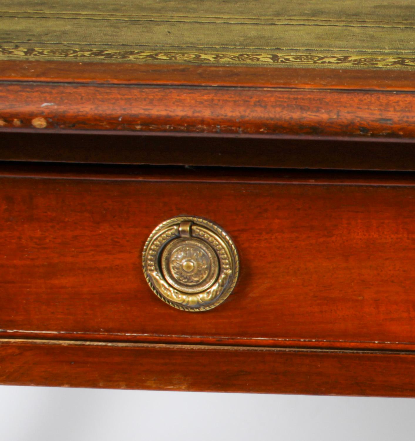 Ancien bureau victorien à quatre tiroirs Partners de table d'écriture 19ème siècle en vente 8