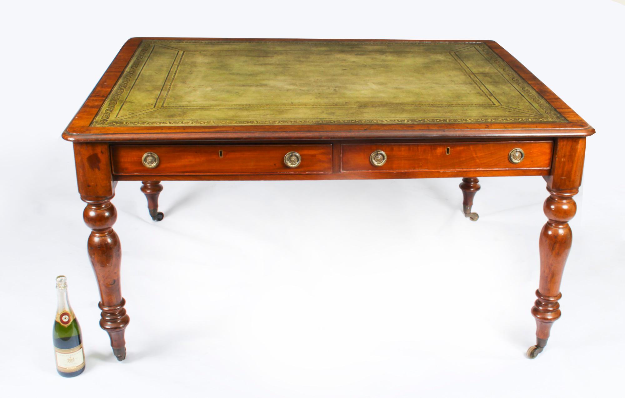 Ancien bureau victorien à quatre tiroirs Partners de table d'écriture 19ème siècle en vente 13