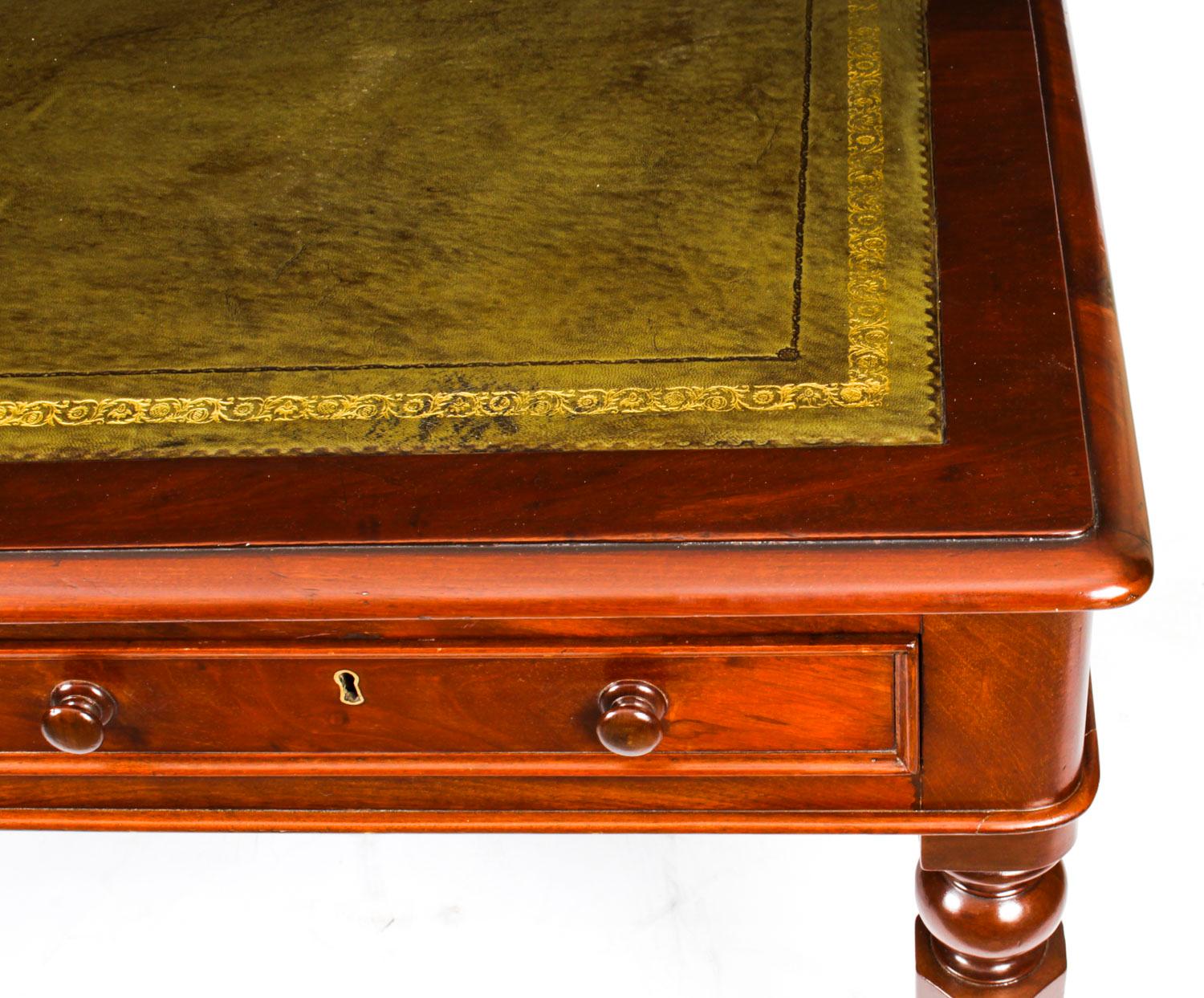 Early 19th Century Antique William IV Four Drawer Partners Writing Table Desk 19th Century