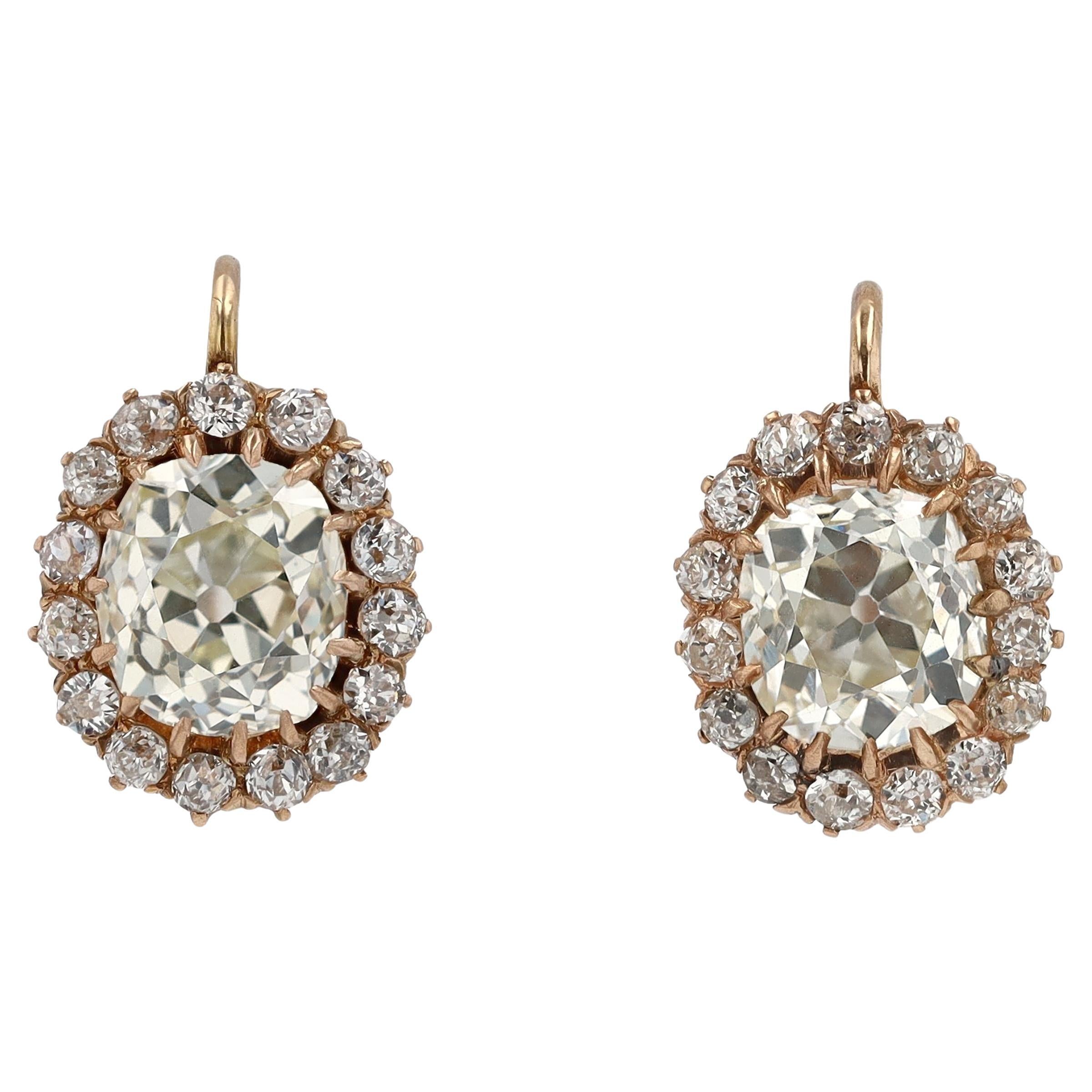 Antike 5-Karat-Diamant-Ohrringe im Minenschliff im Angebot