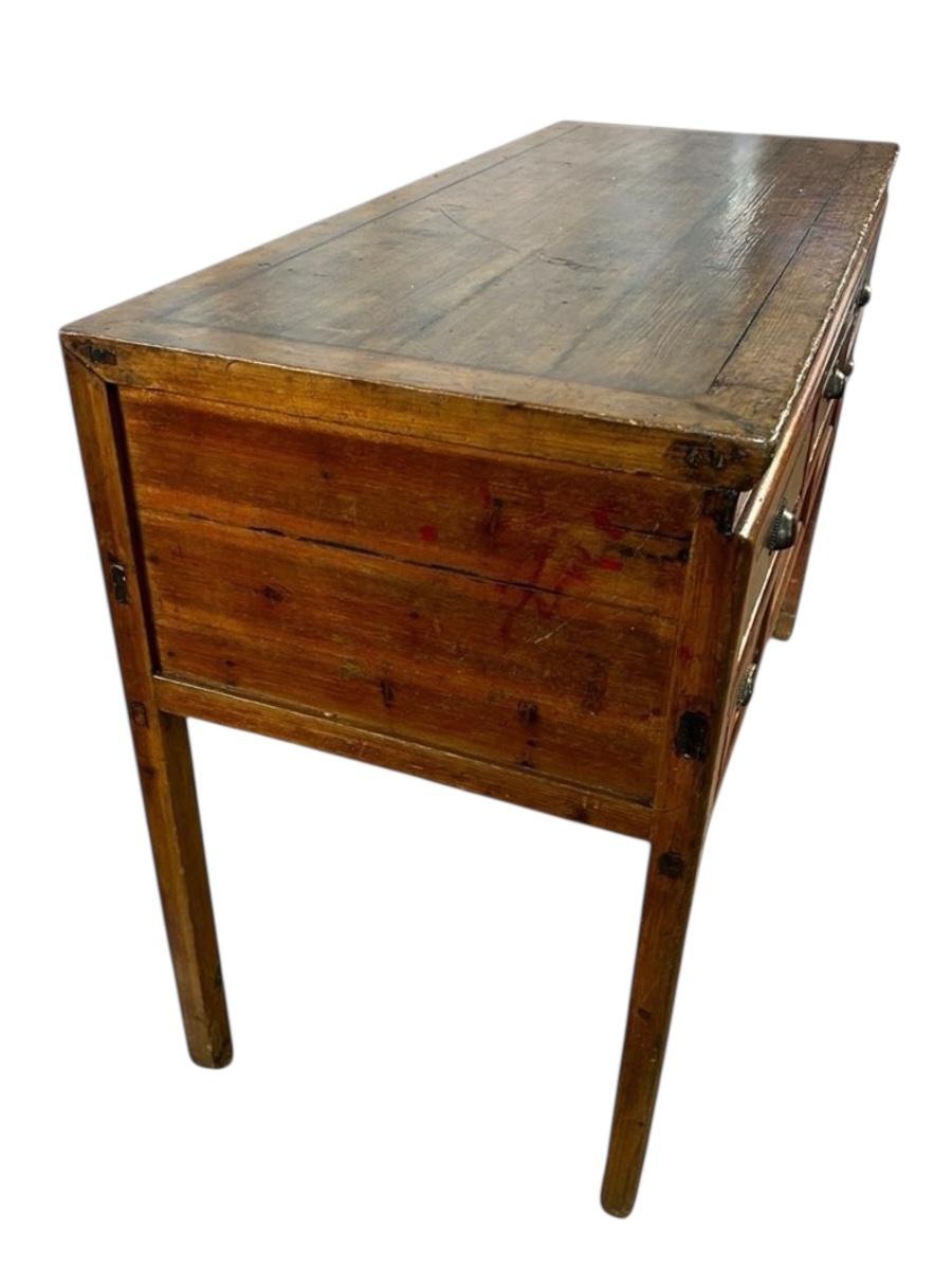 Console ancienne à 5 tiroirs de style campagne française Bon état à Pasadena, CA