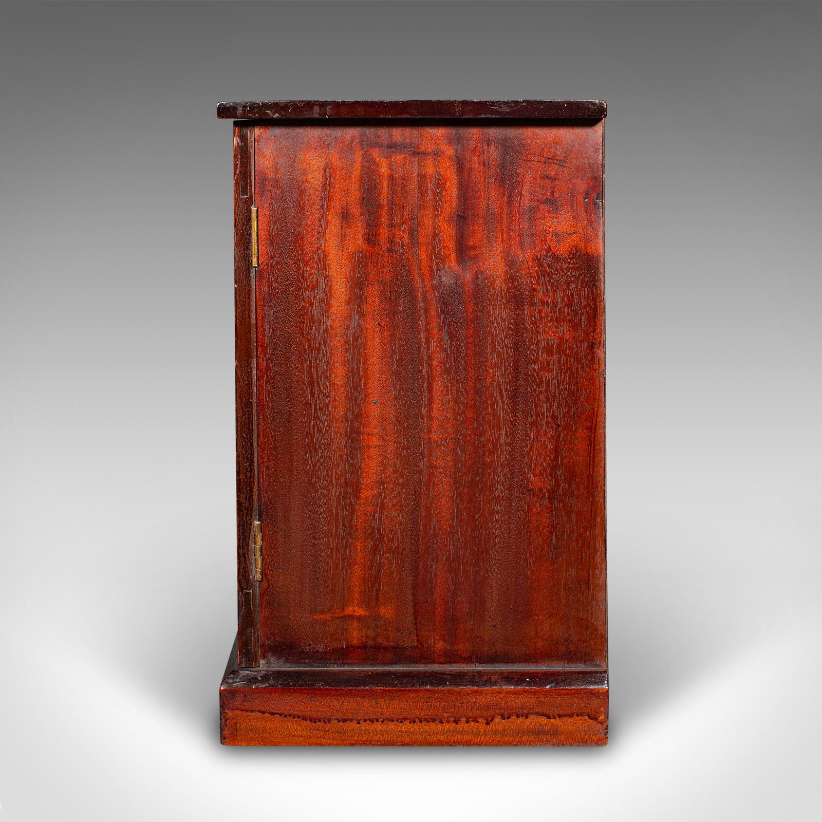 Fine XIX secolo Antico mobile da collezione a 5 cassetti, inglese, espositore, vittoriano in vendita