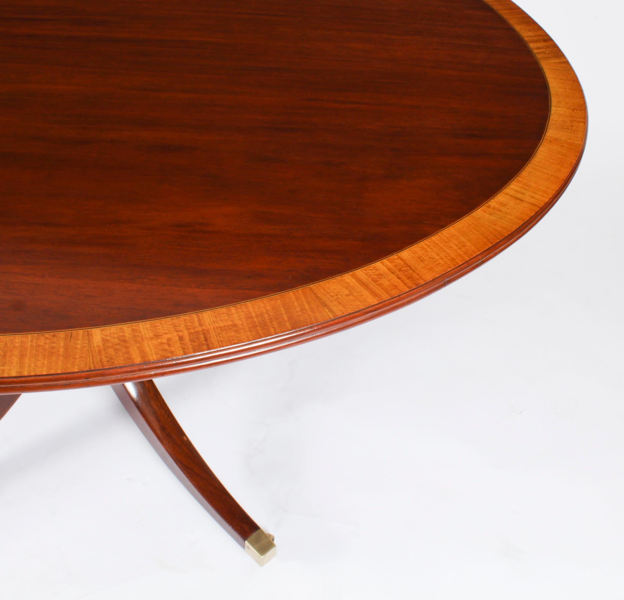 Antique Oval Mahogany Tilt Top Dining Table, Early 20th Century 5