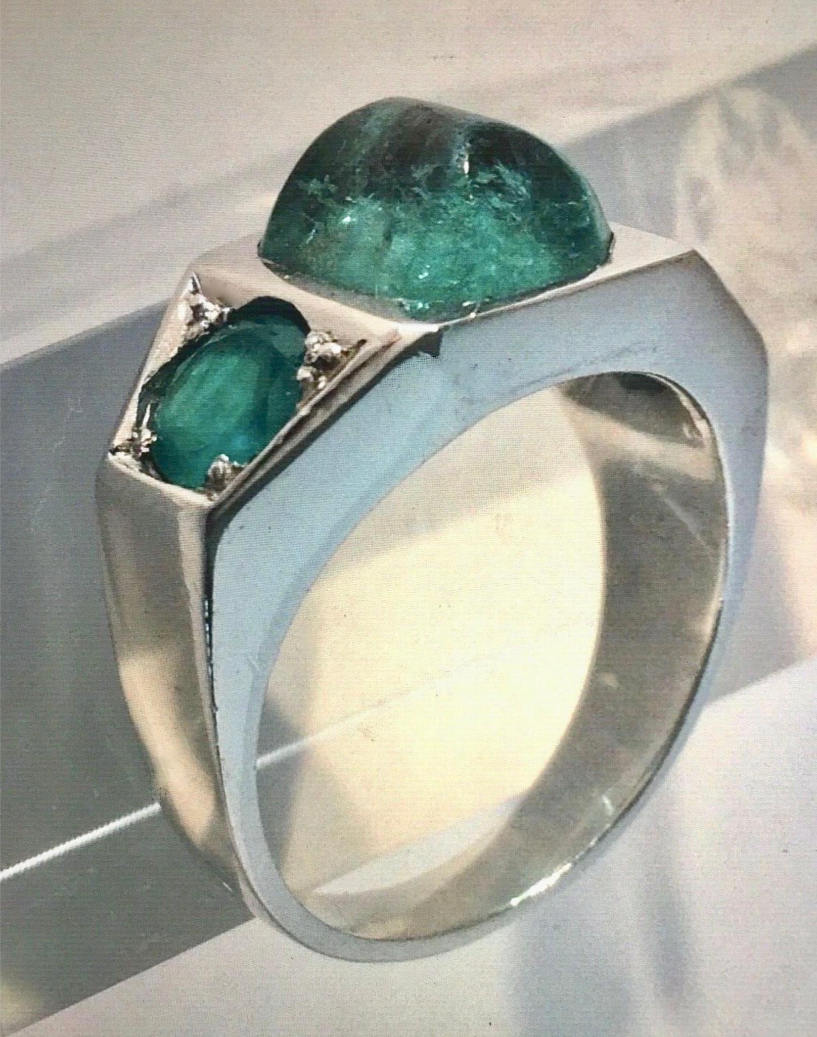 Old Mine Cut Antique 5.00 Carat Natural Emerald Solid Platinum Ring For Sale