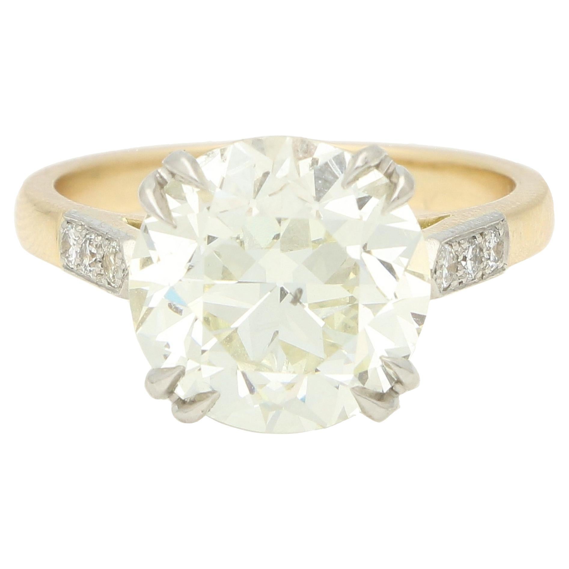 Bague solitaire en or 18k et platine avec diamant taille ancienne de 5,50ct en vente