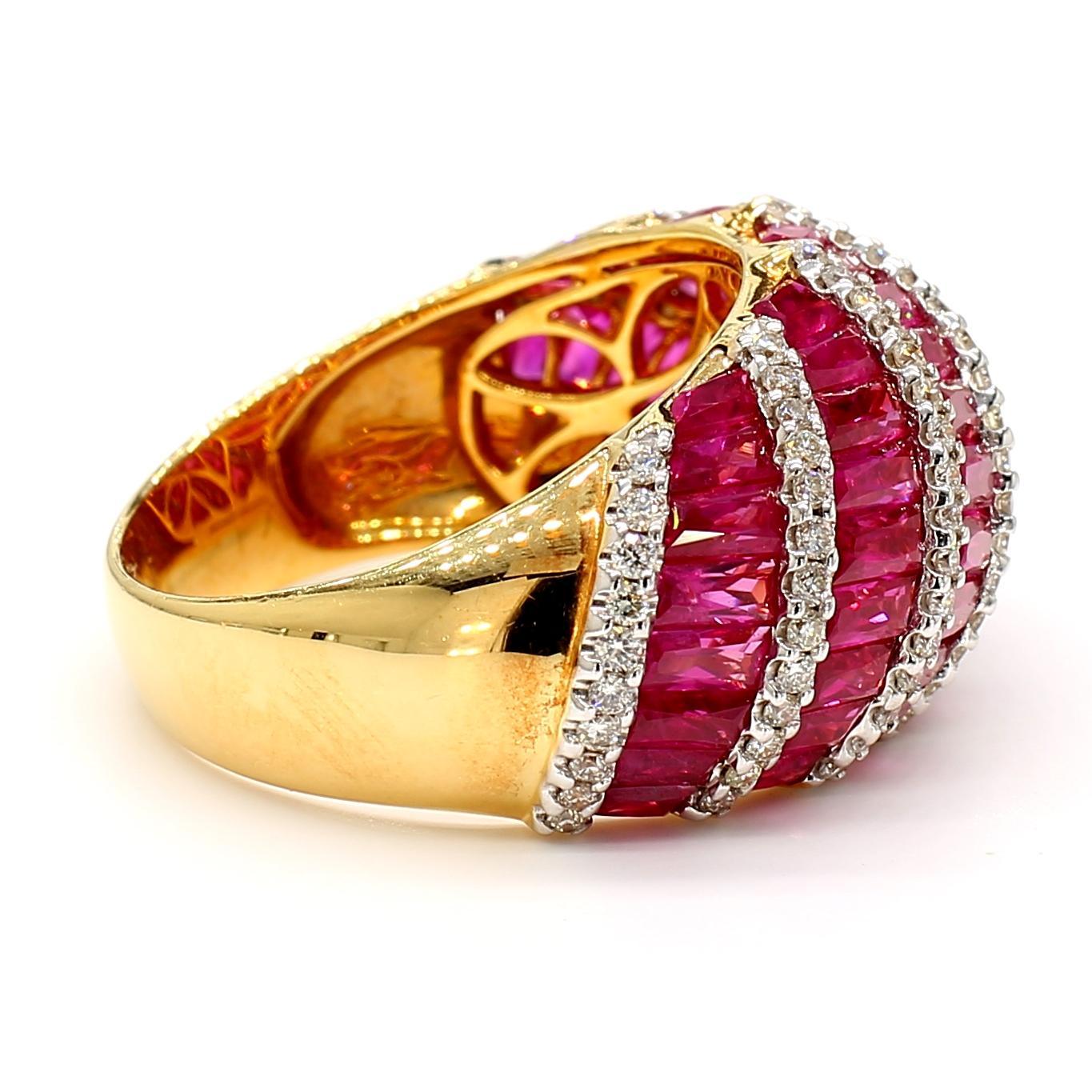 Bague ancienne en or 18K de 5,63 carats de rubis et de diamants en vente 4