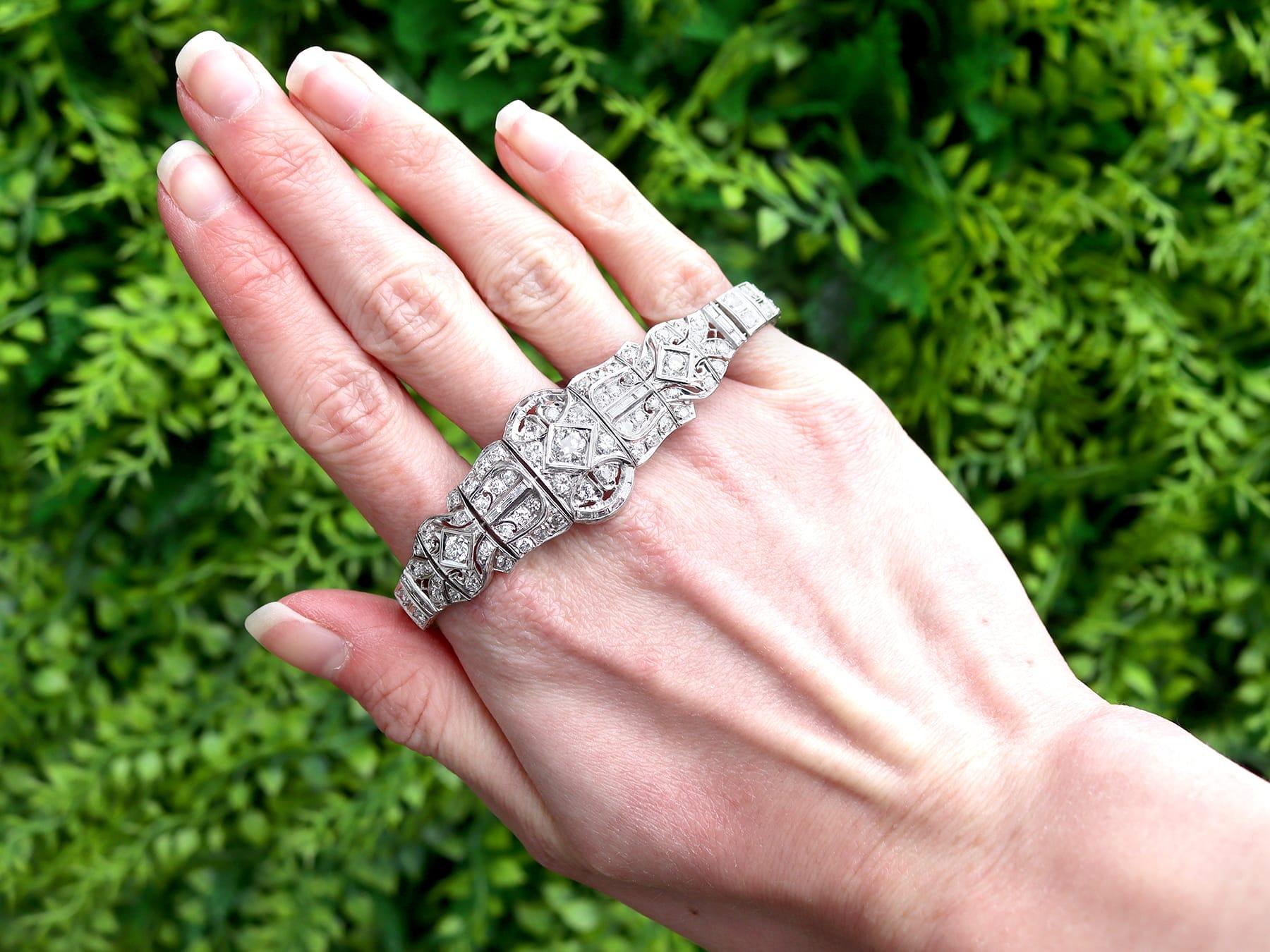 A stunning, fine and impressive antique 5.70 carat diamond and platinum bracelet; part of our diverse diamond jewellery and estate jewelry collections

This stunning, fine and impressive antique bracelet has been crafted in platinum.

The central