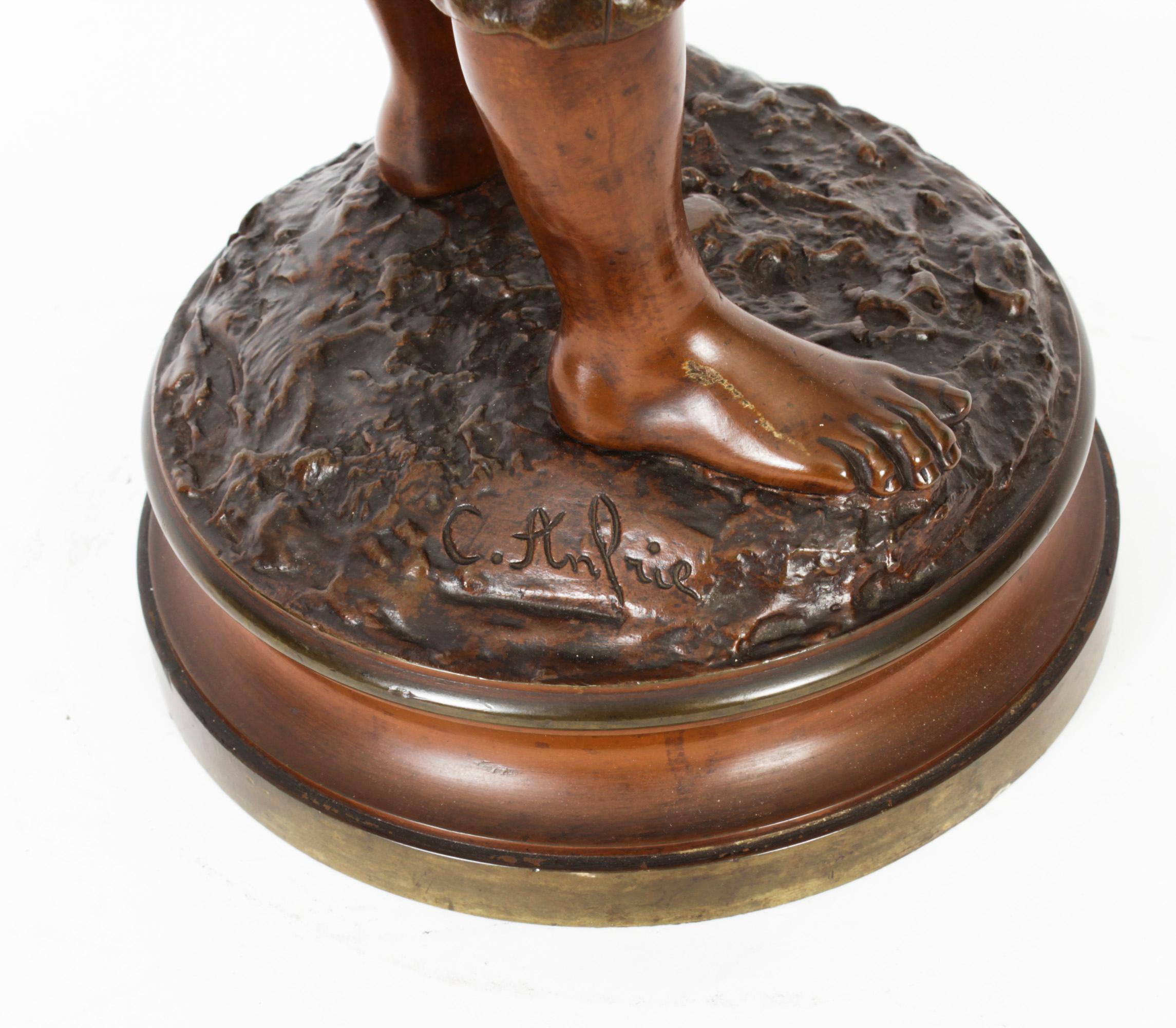 Urchin de rue ancien en bronze de Jose Cardona - Début du 20ème siècle en vente 11