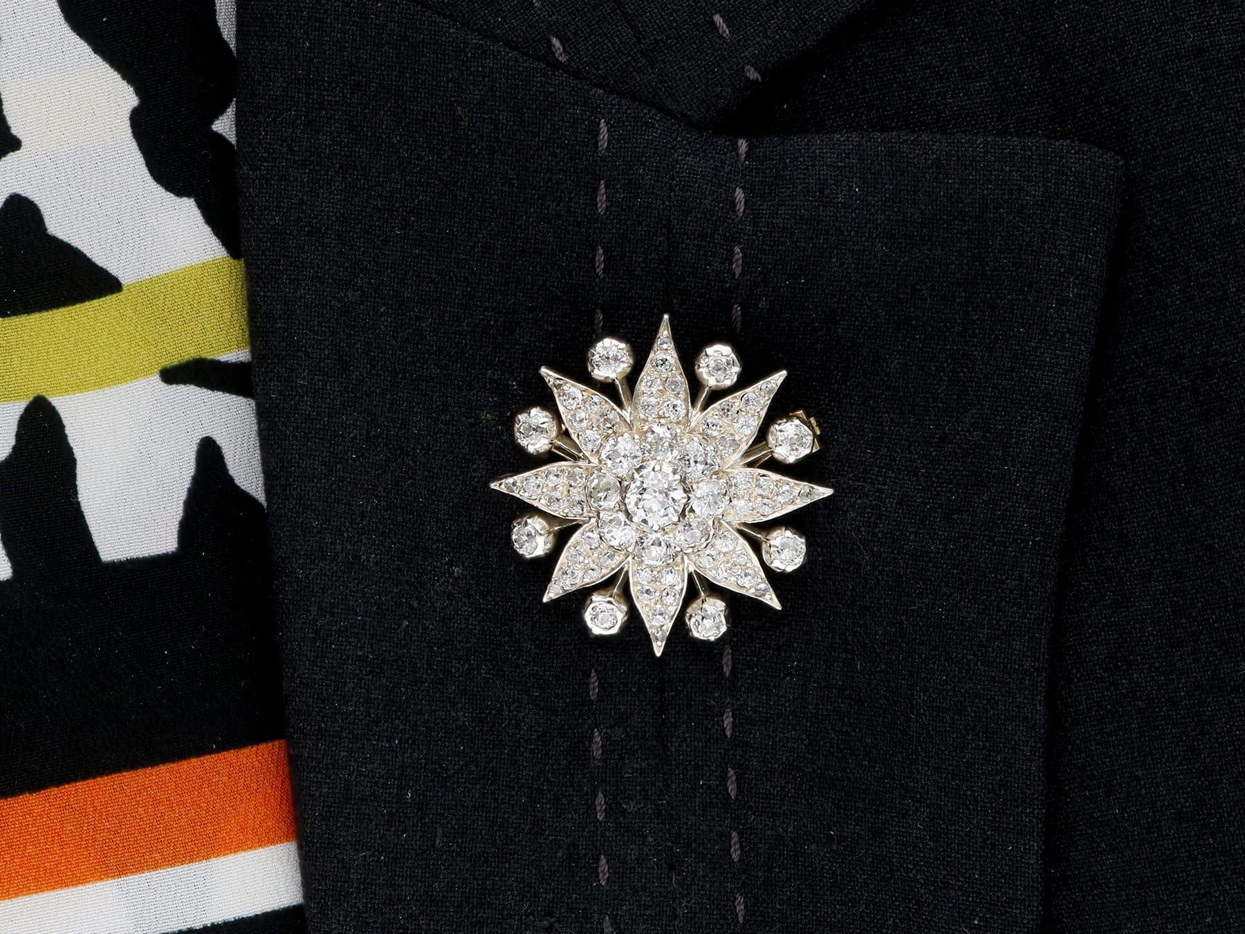 Antiguo Broche Estrella de Plata y Diamantes de 5,88 Quilates Circa 1910 en venta 4