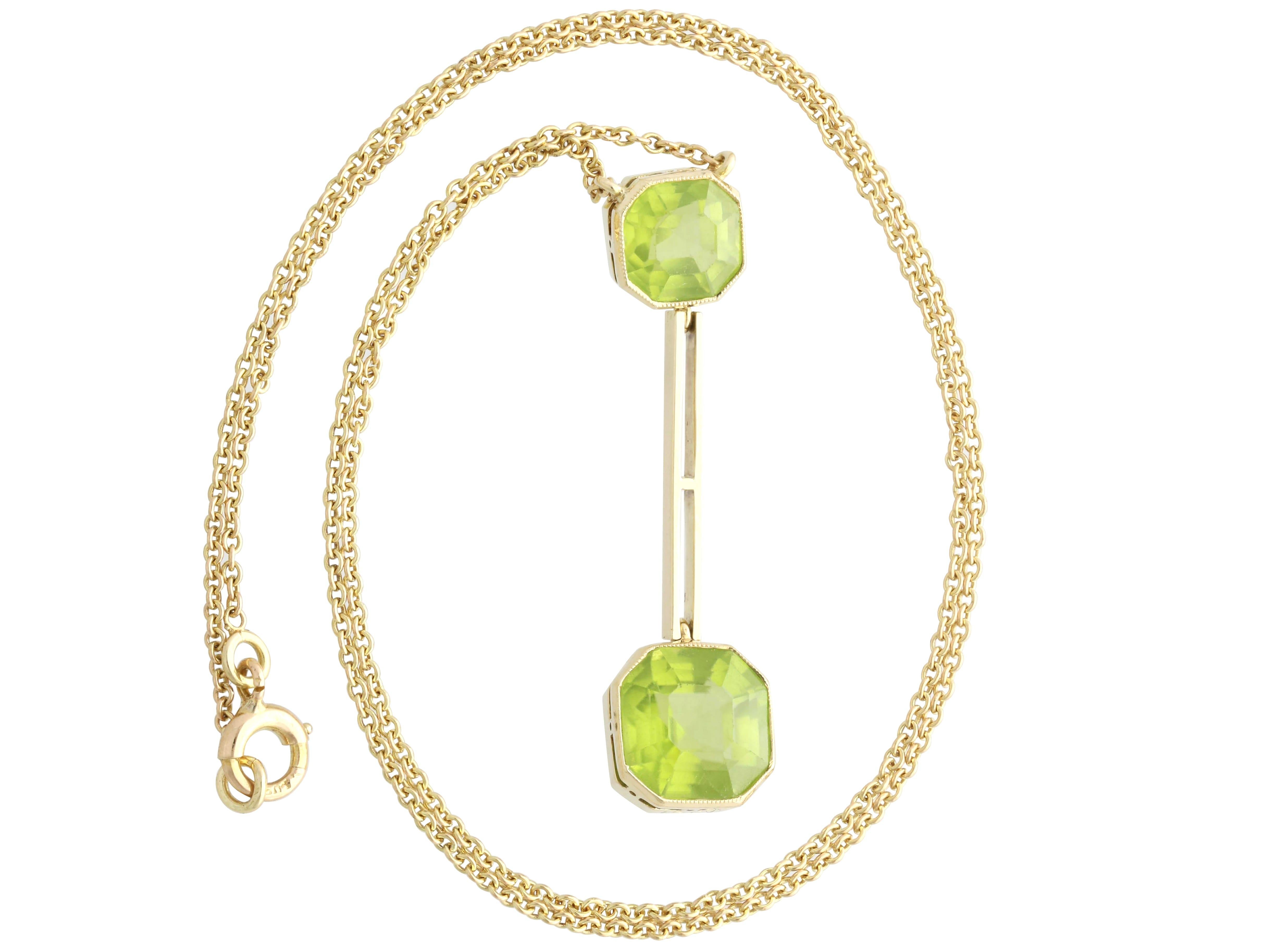 Square Cut Antique 5.97 Carat Peridot and Yellow Gold Pendant For Sale
