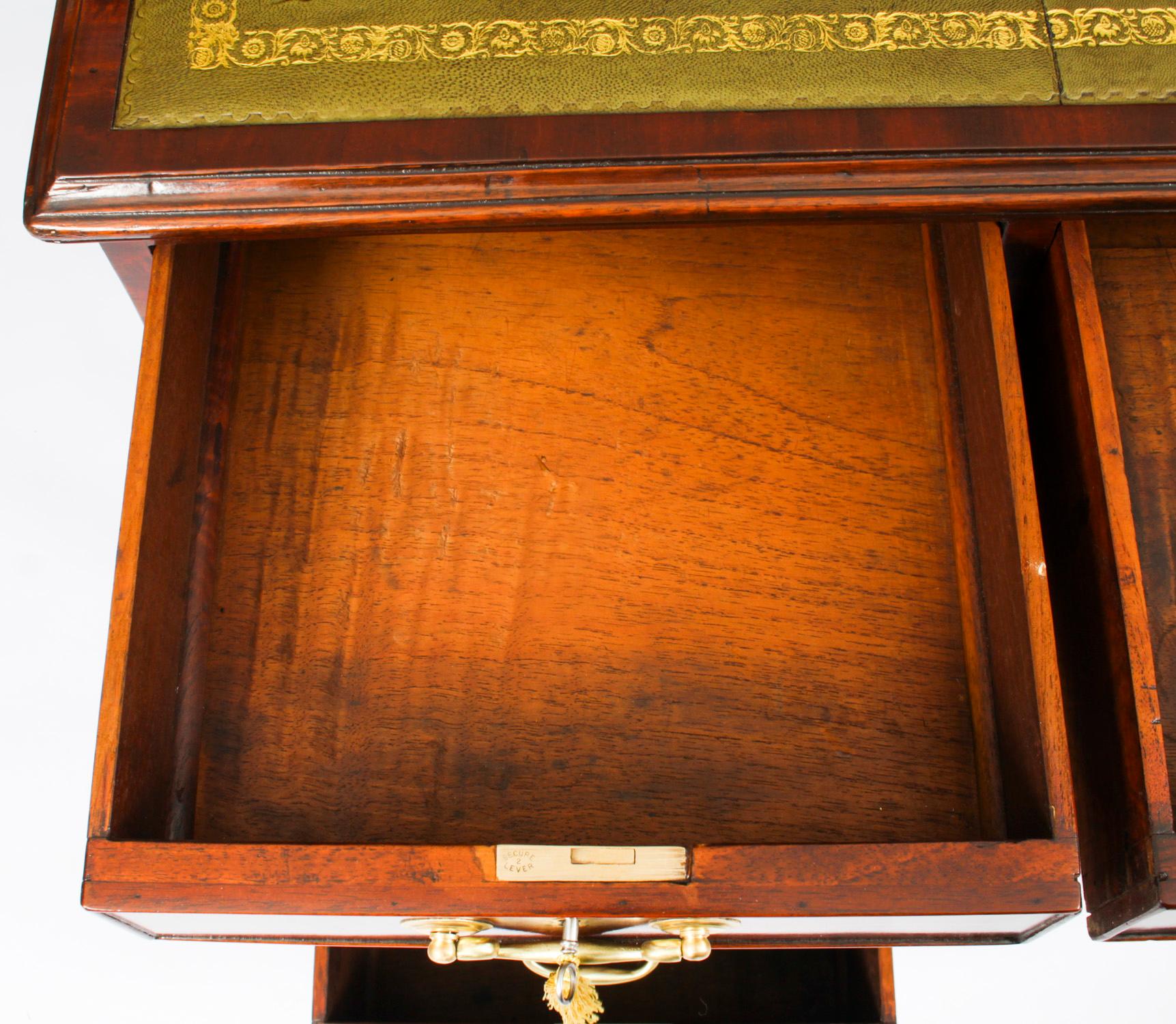 Antique George III Mahogany Pedestal Partners Desk 19th Century 9