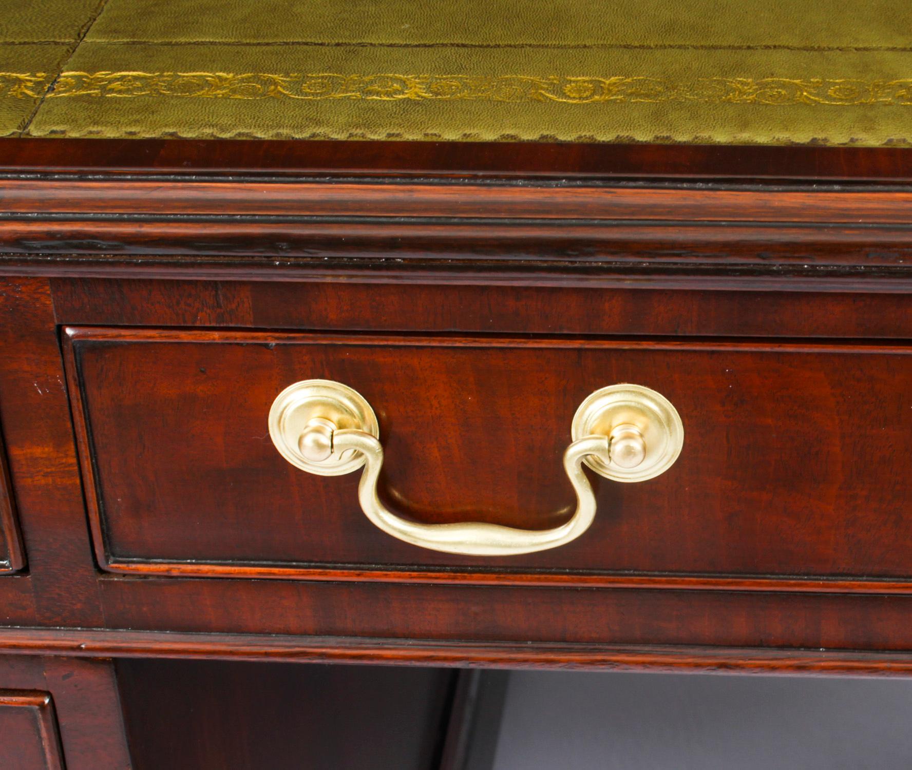 Leather Antique George III Mahogany Pedestal Partners Desk 19th Century